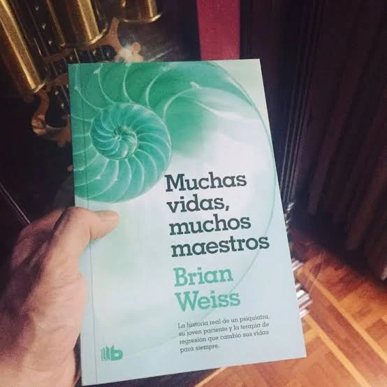 Muchas vidas, muchos maestros — Brian Weiss