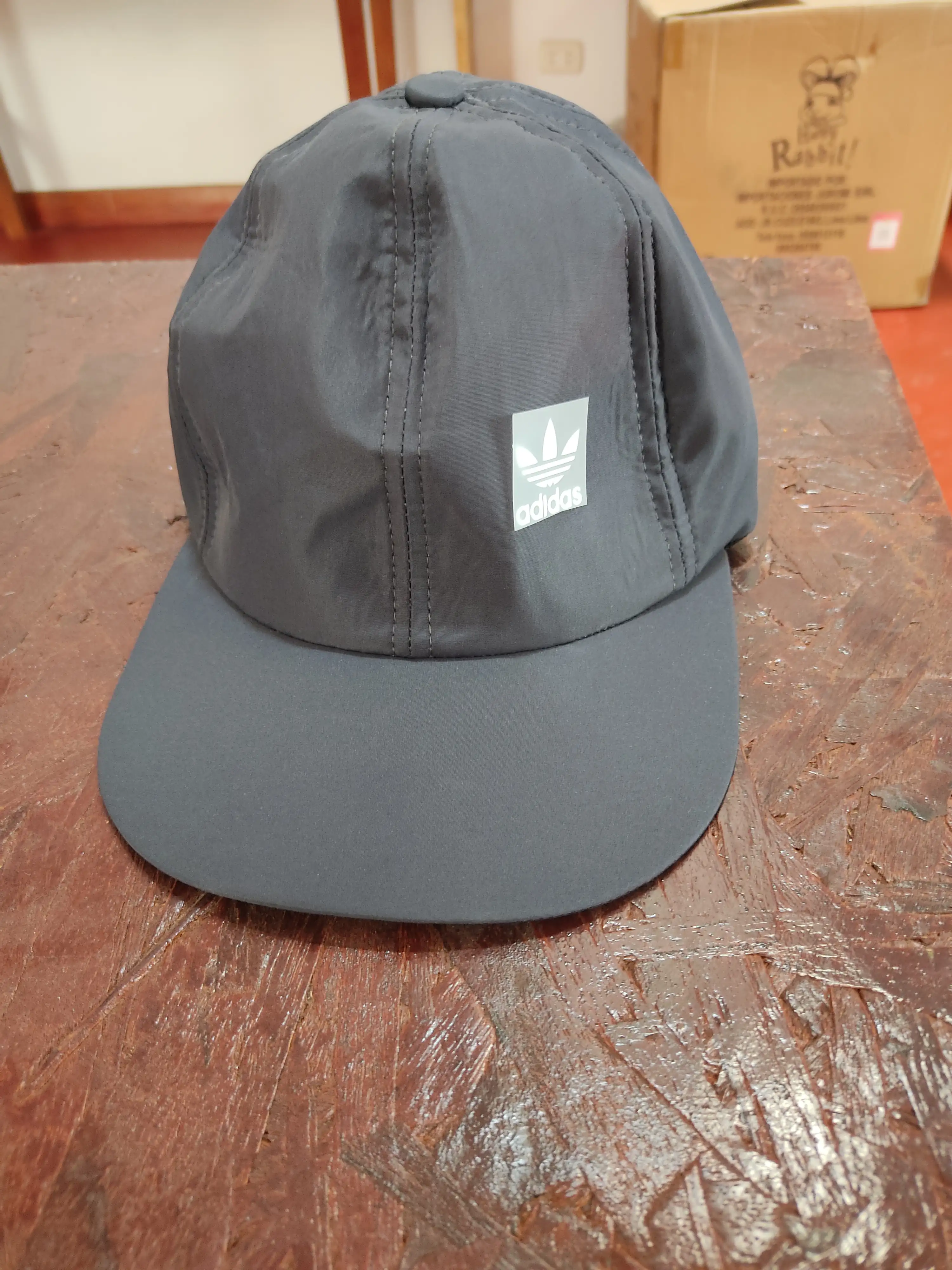 Gorra adida 2