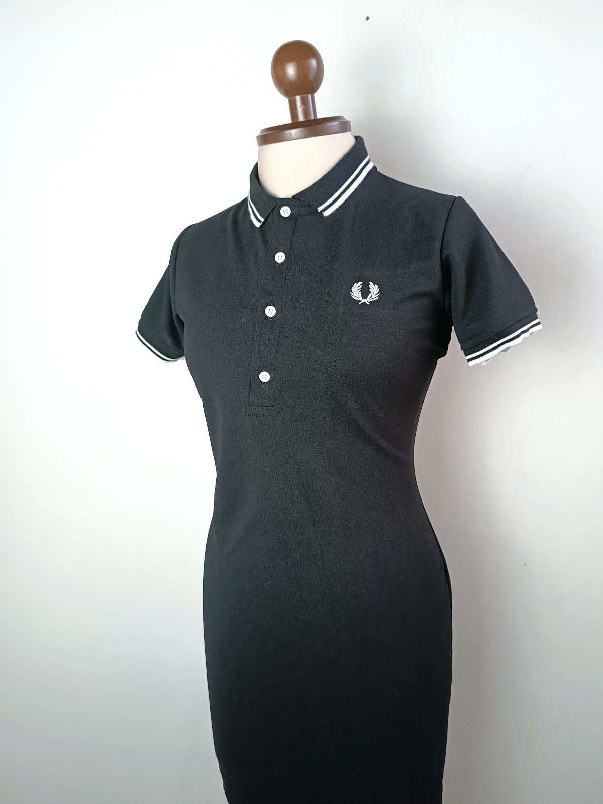 Vestido tipo polo  negro con blanco 🍒 2