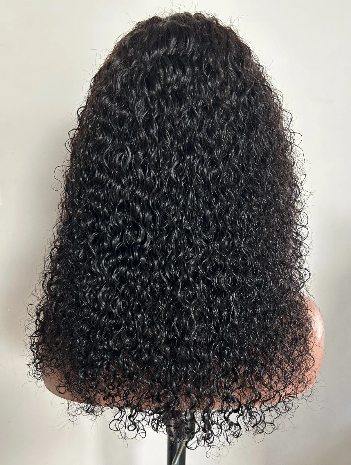 Peluca kinky curly de 18” 4