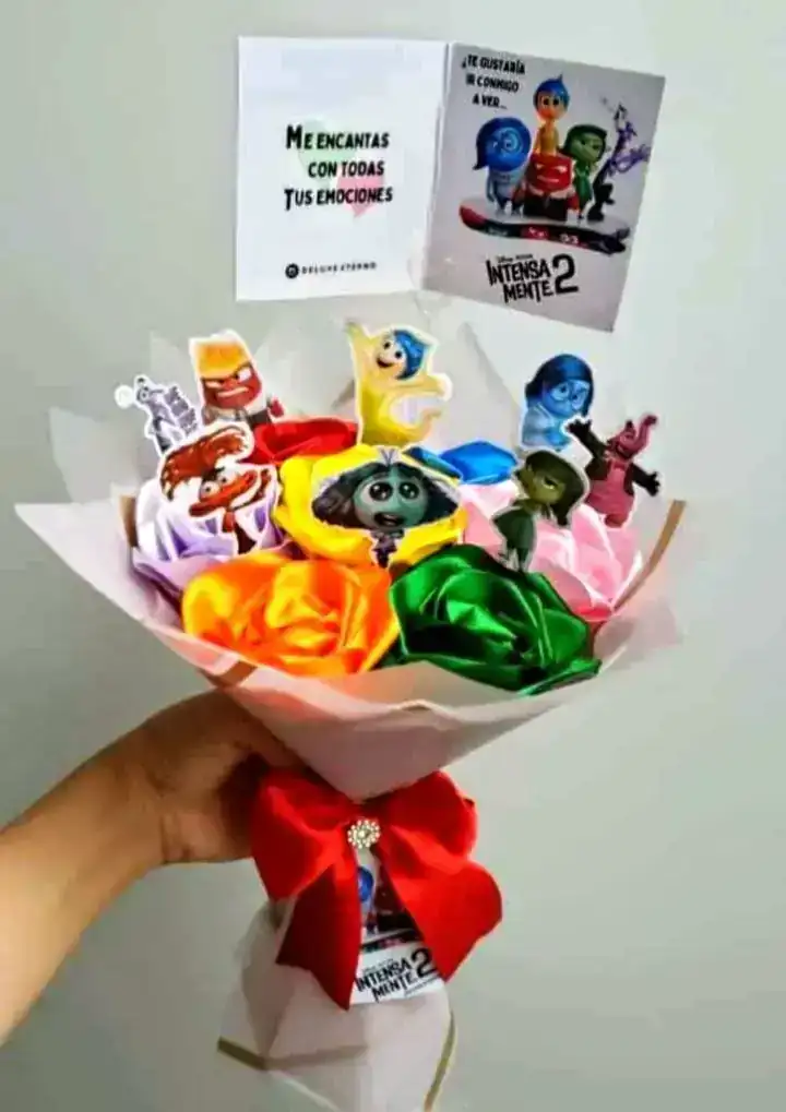 Ramo de rosas tematica de intensamente 2 