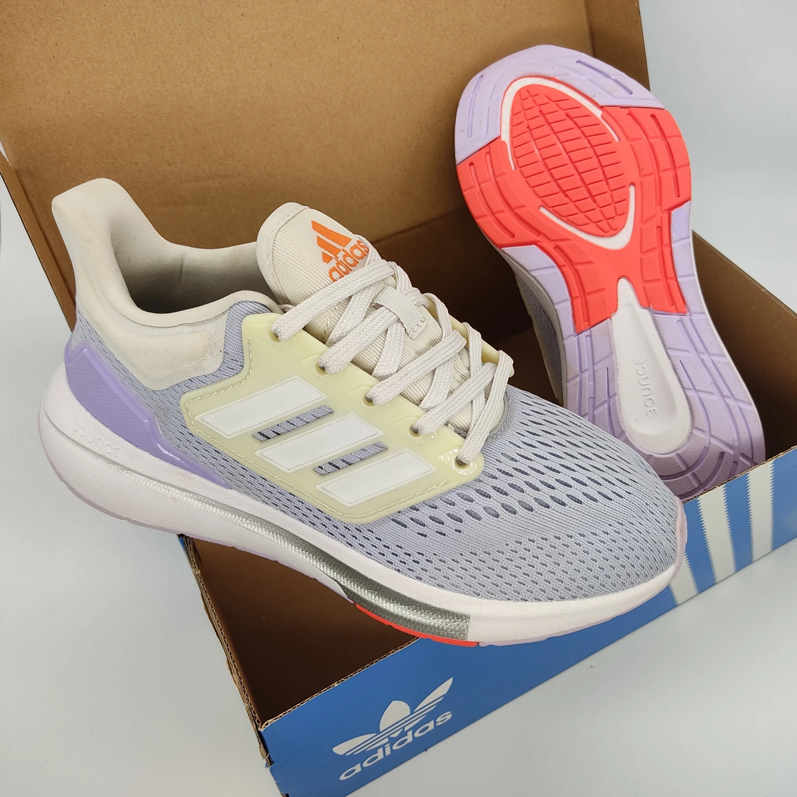 ADIDAS DE DAMA (1.1 PANAMEÑO)