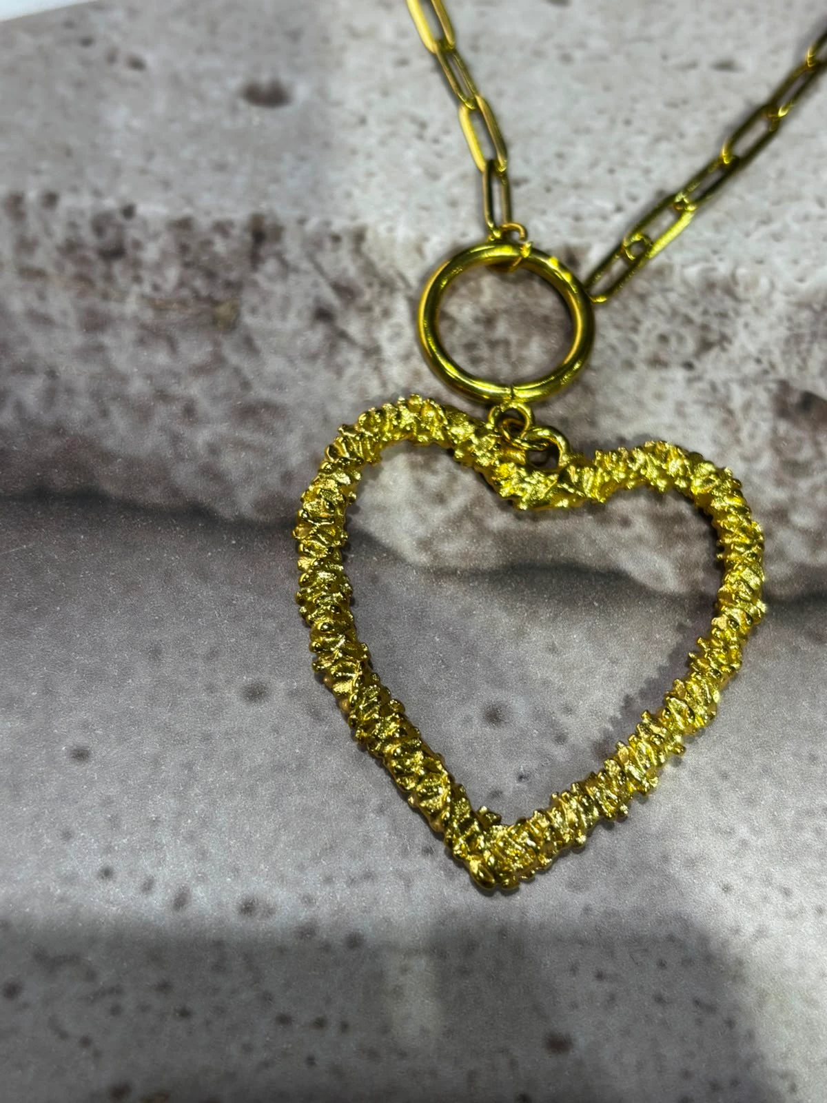 collar maxi con acero con enchape en oro 