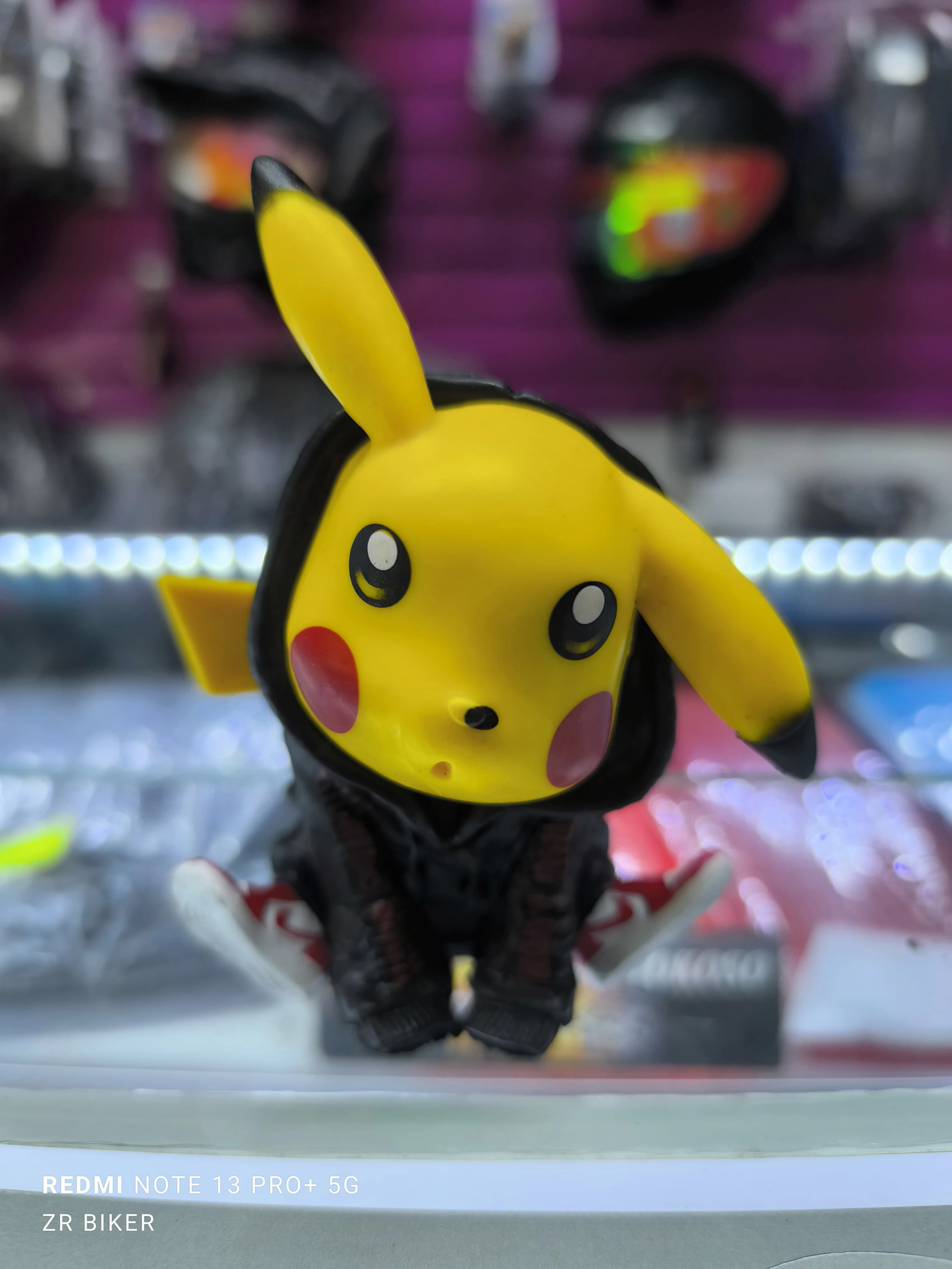 PIKACHU MOTERO  2