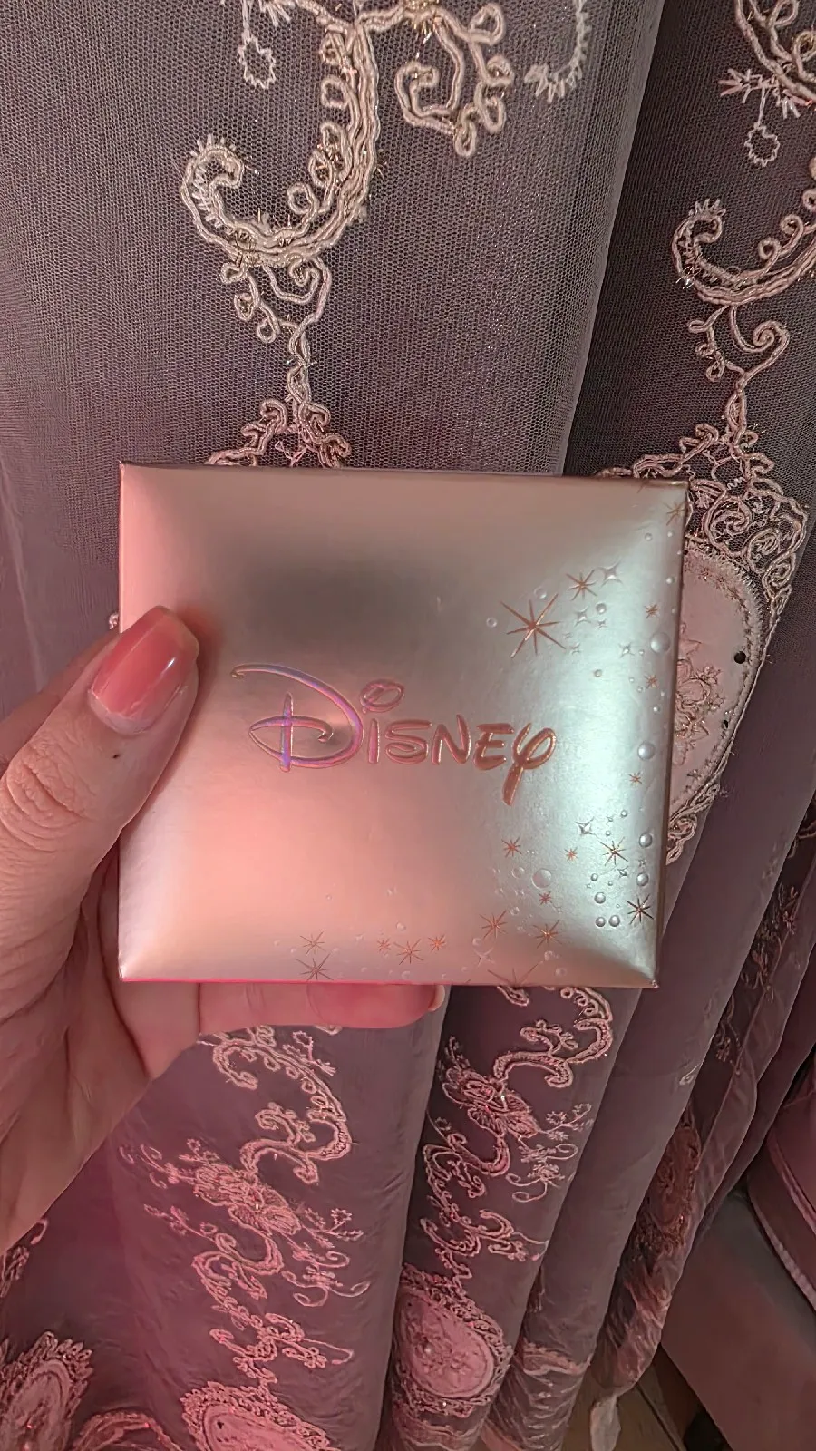 Disney Mickey & Minnie Mouse Two-tone necklace  3