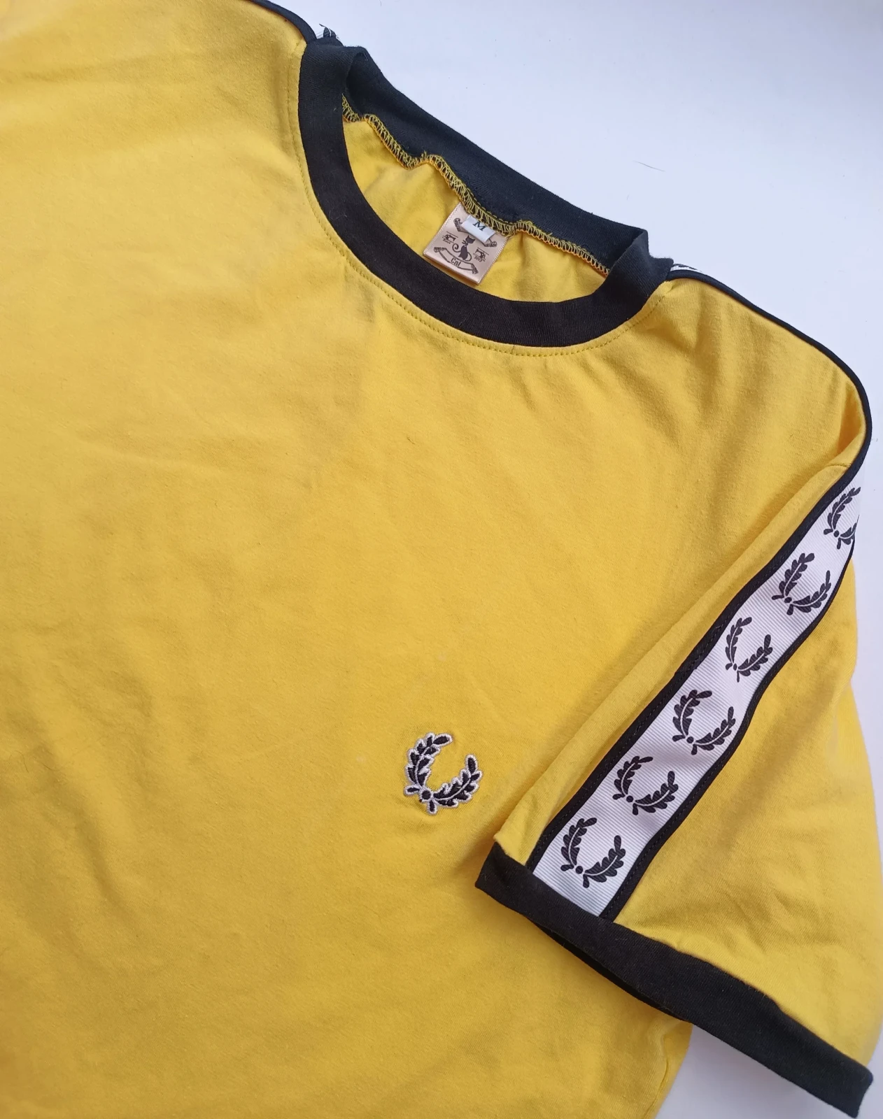 Camiseta algodón amarilla 