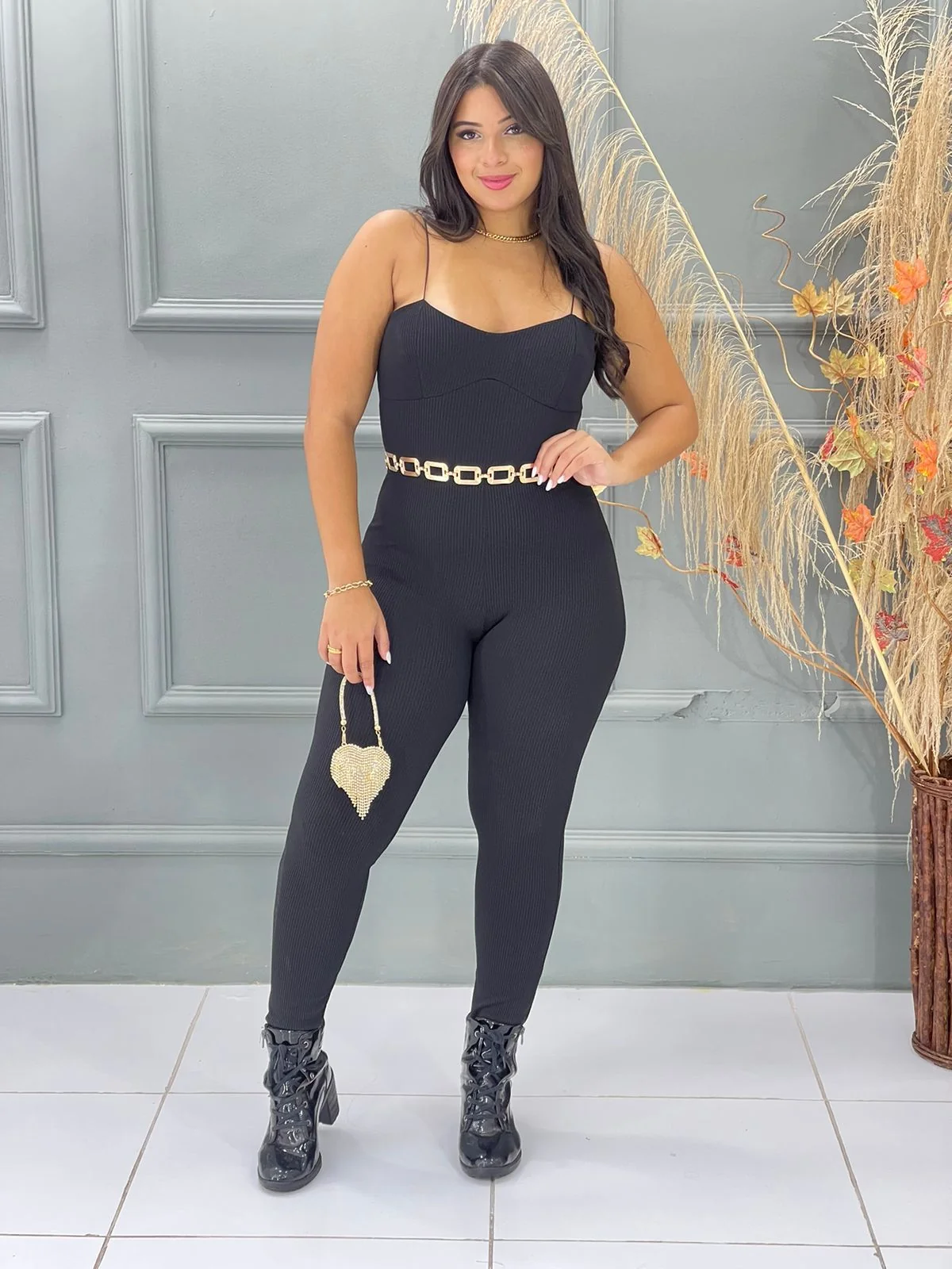 MACACÃO THAIS 3