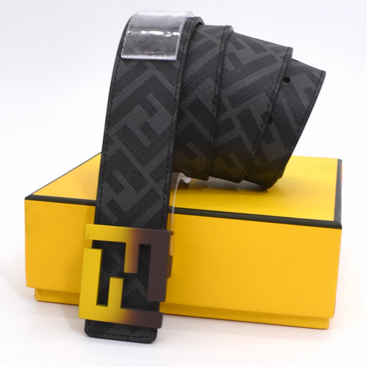 Cinturon Fendi 4