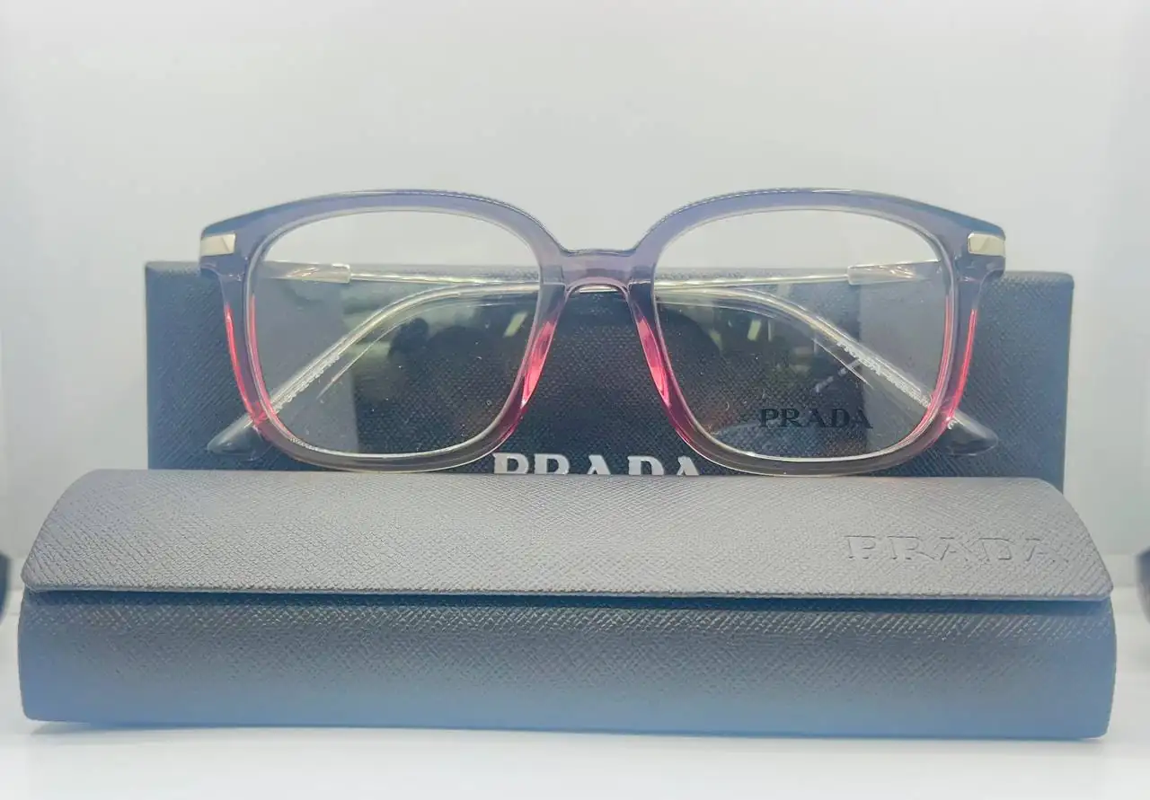 prada  2