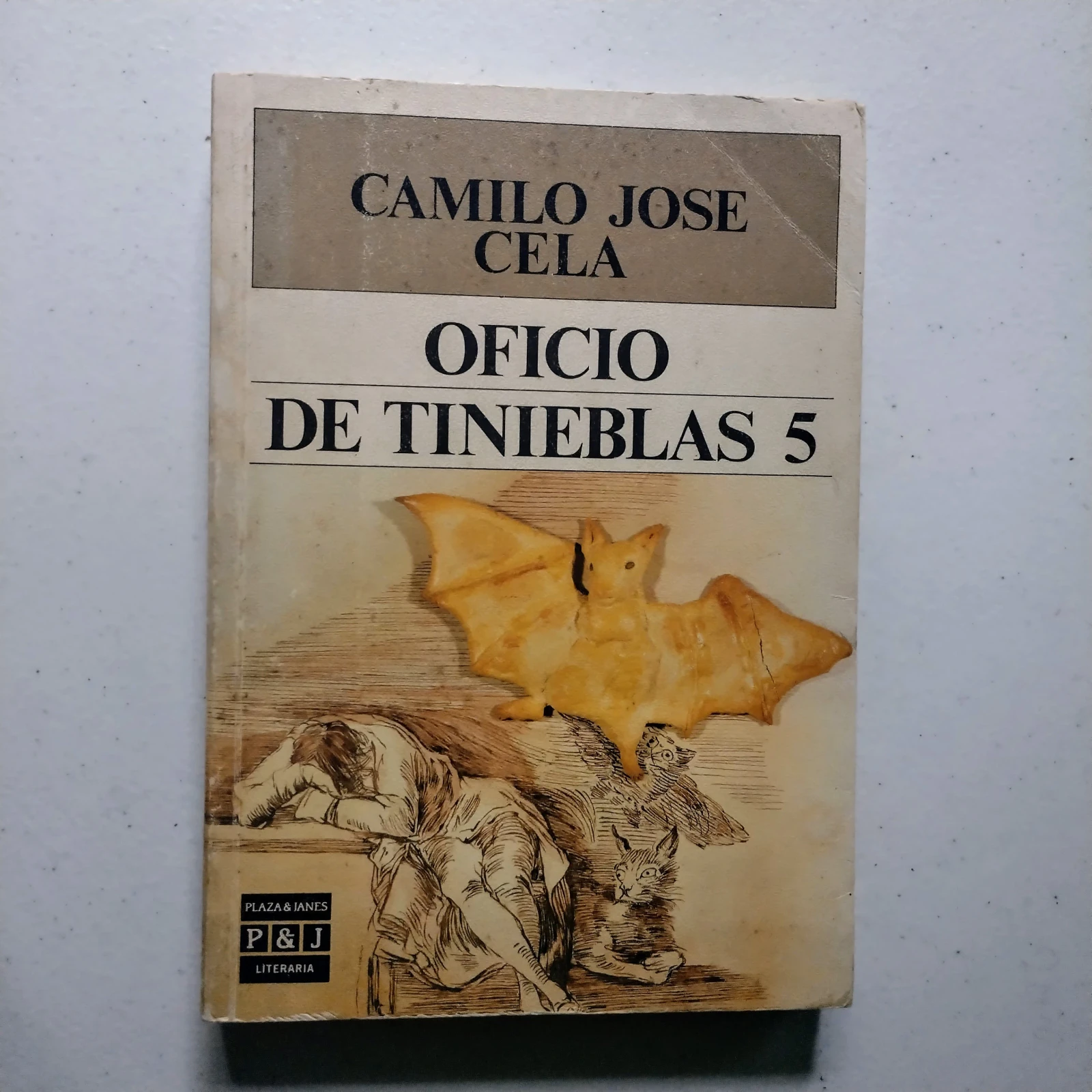Oficio de tinieblas 5, Camilo José Cela, usado 