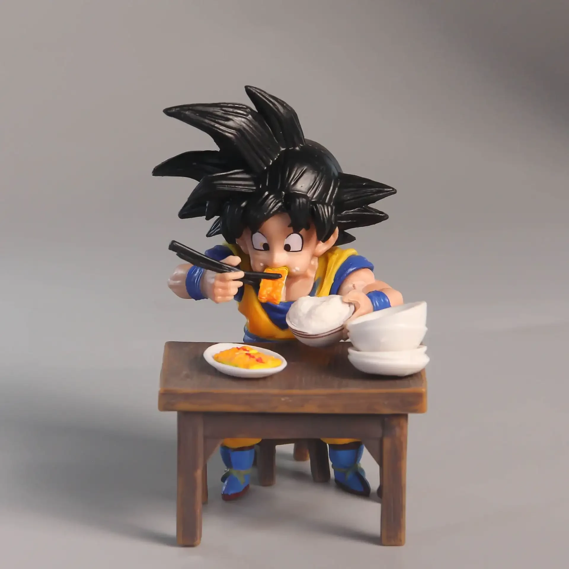 Goku comiendo