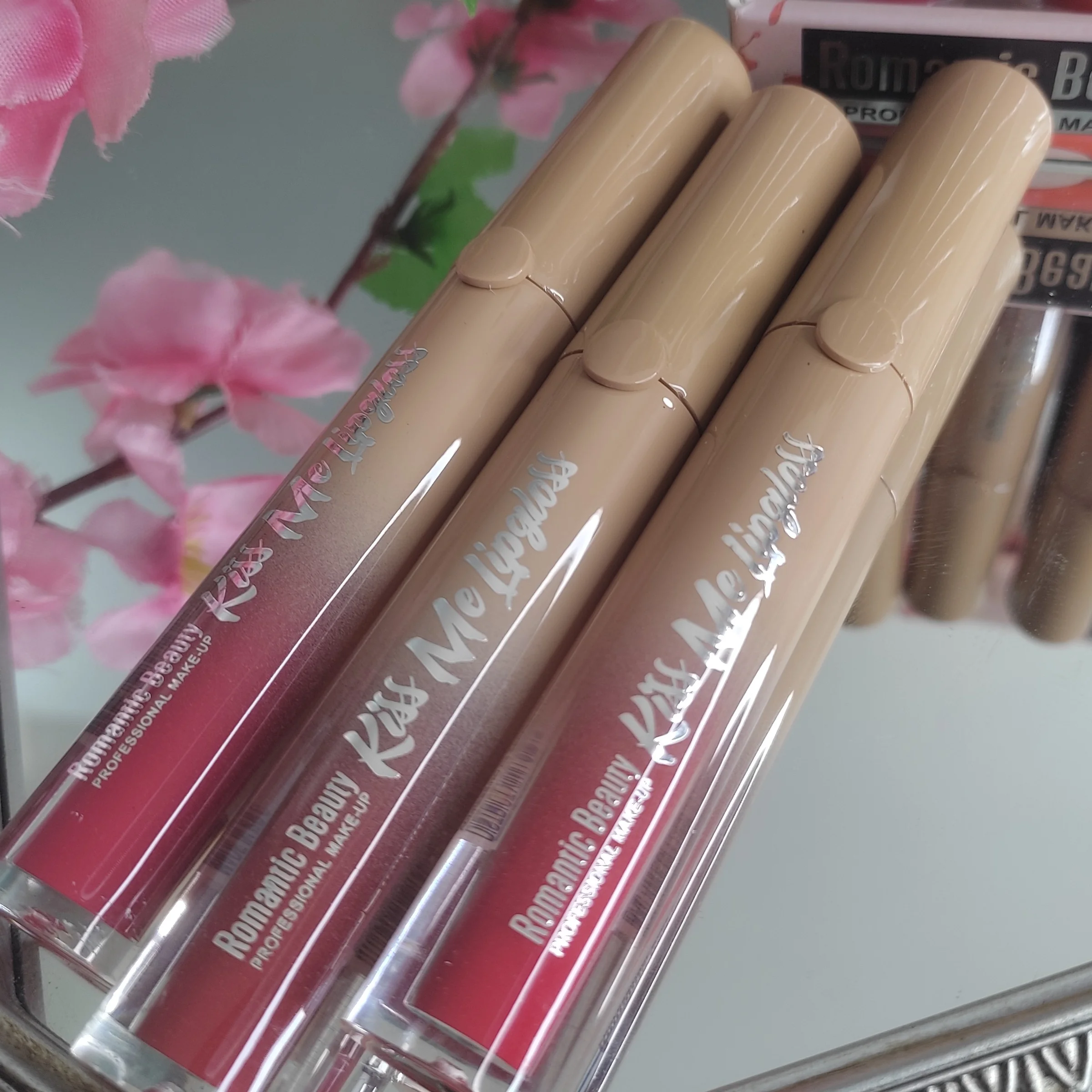 LABIAL LÍQUIDO MATTE TONOS VIVOS ROMANTIC