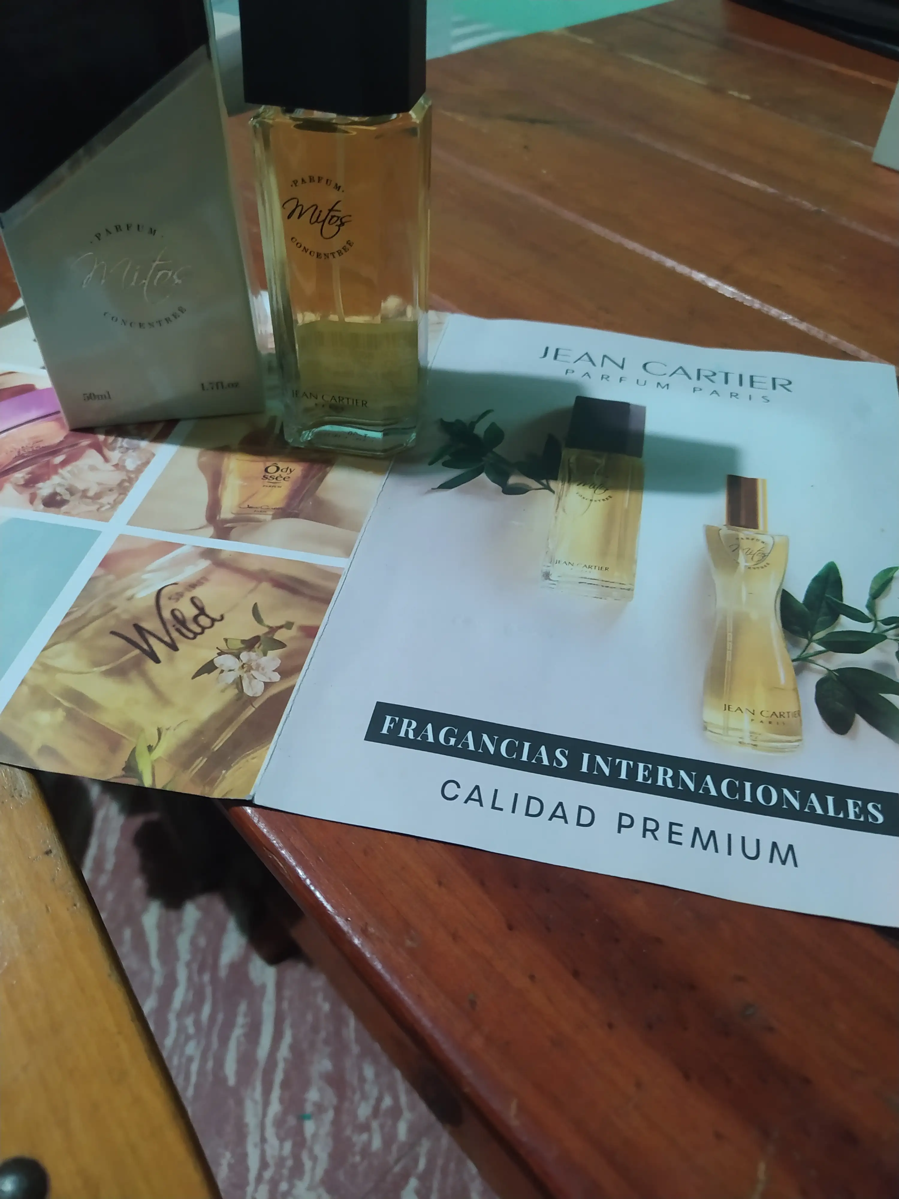 TIPO CAROLINA HERRERA CHIC