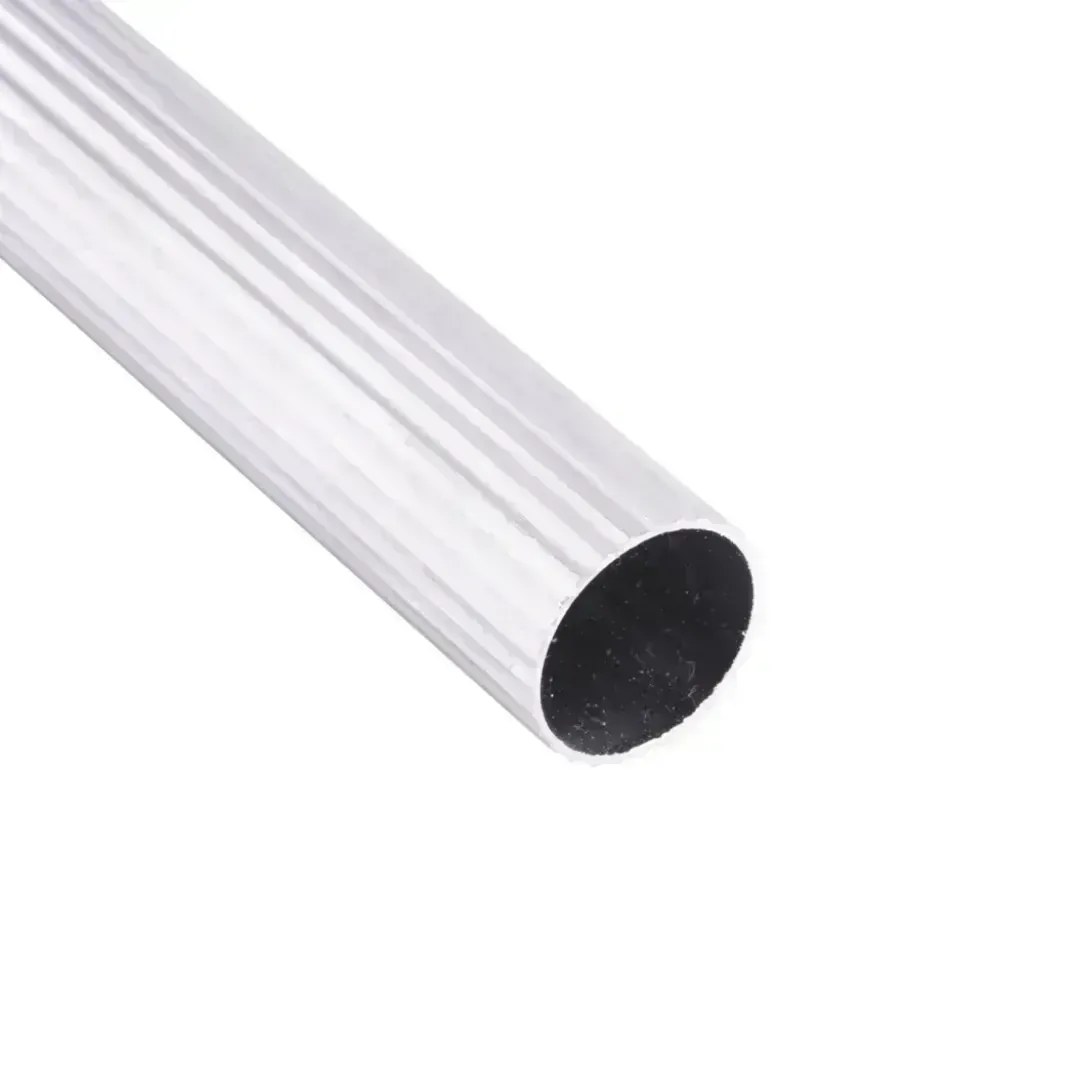 Tubo Cortinero Ranurado En Aluminio 3/4 X 6Mts Café. 3