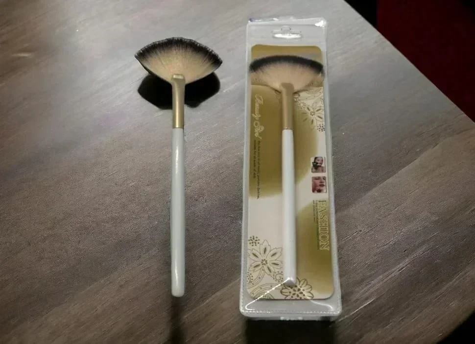 yael brocha abanico rs170