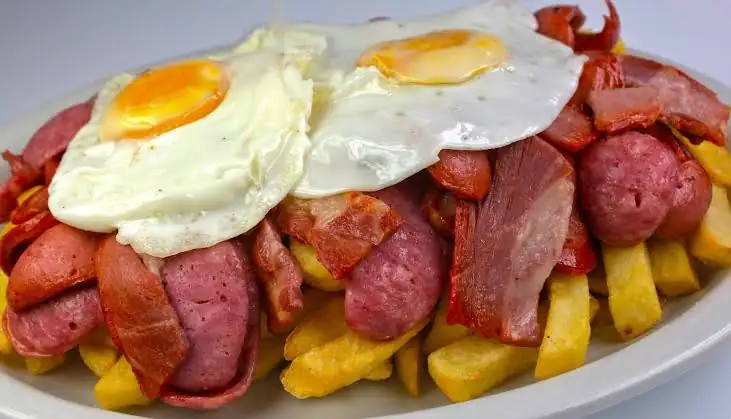 Salchipapa Especial