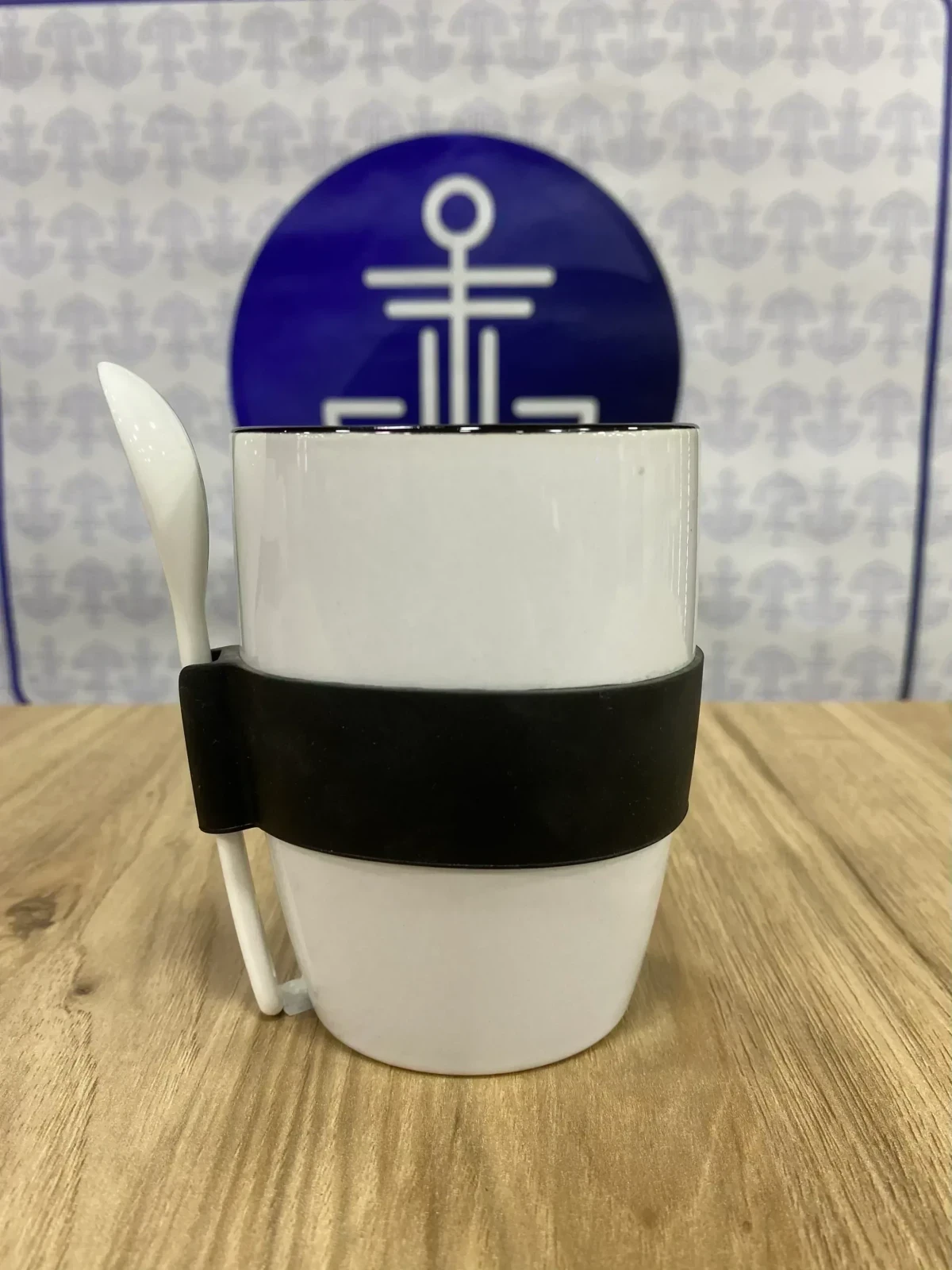 Vaso Fondo Color Conico Siliconado Con Cuchara  2
