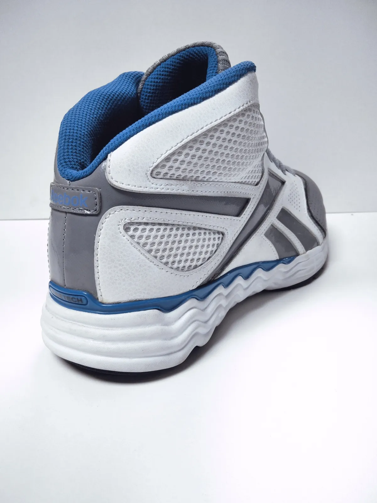 REEBOK BASKETBALL  3