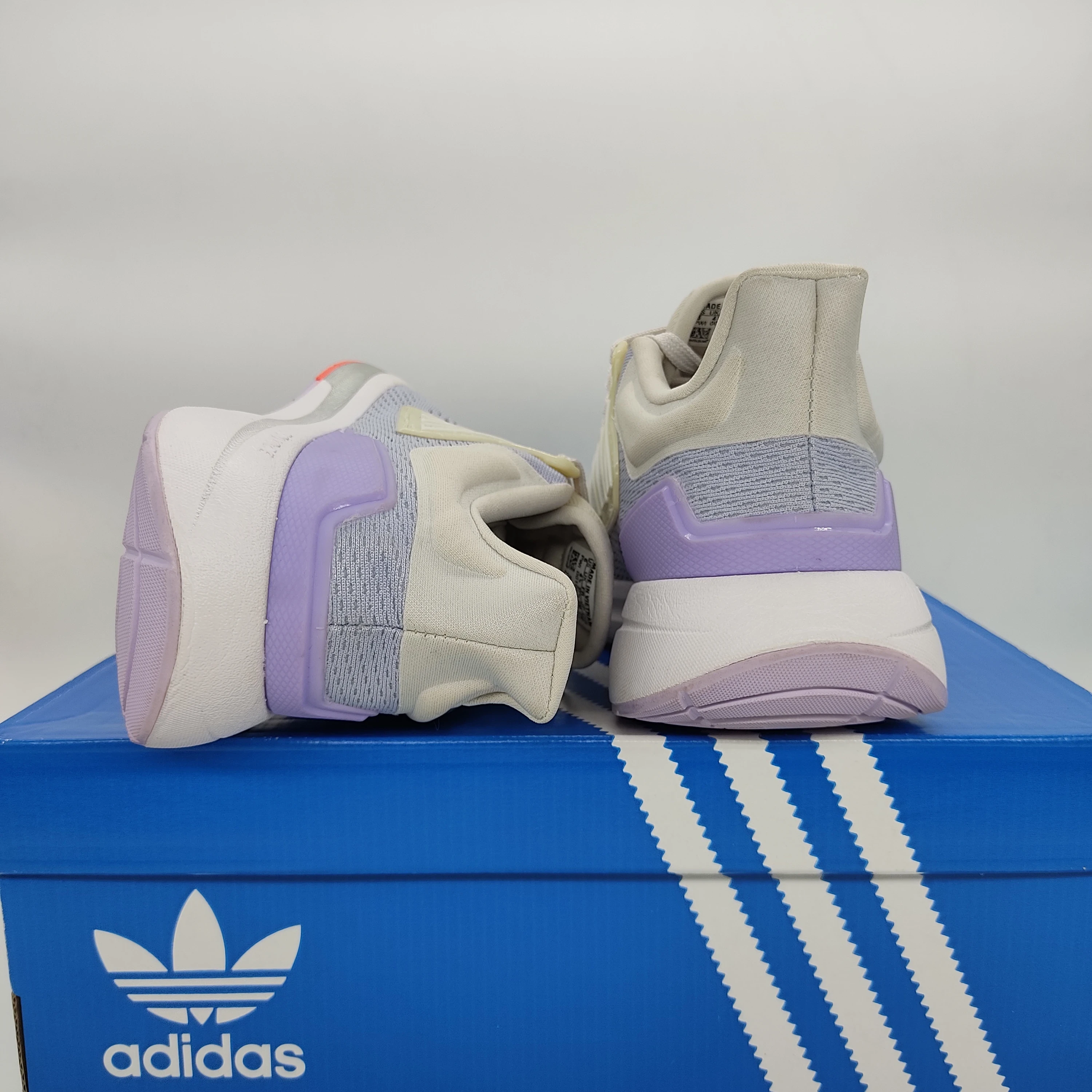 ADIDAS DE DAMA (1.1 PANAMEÑO) 3