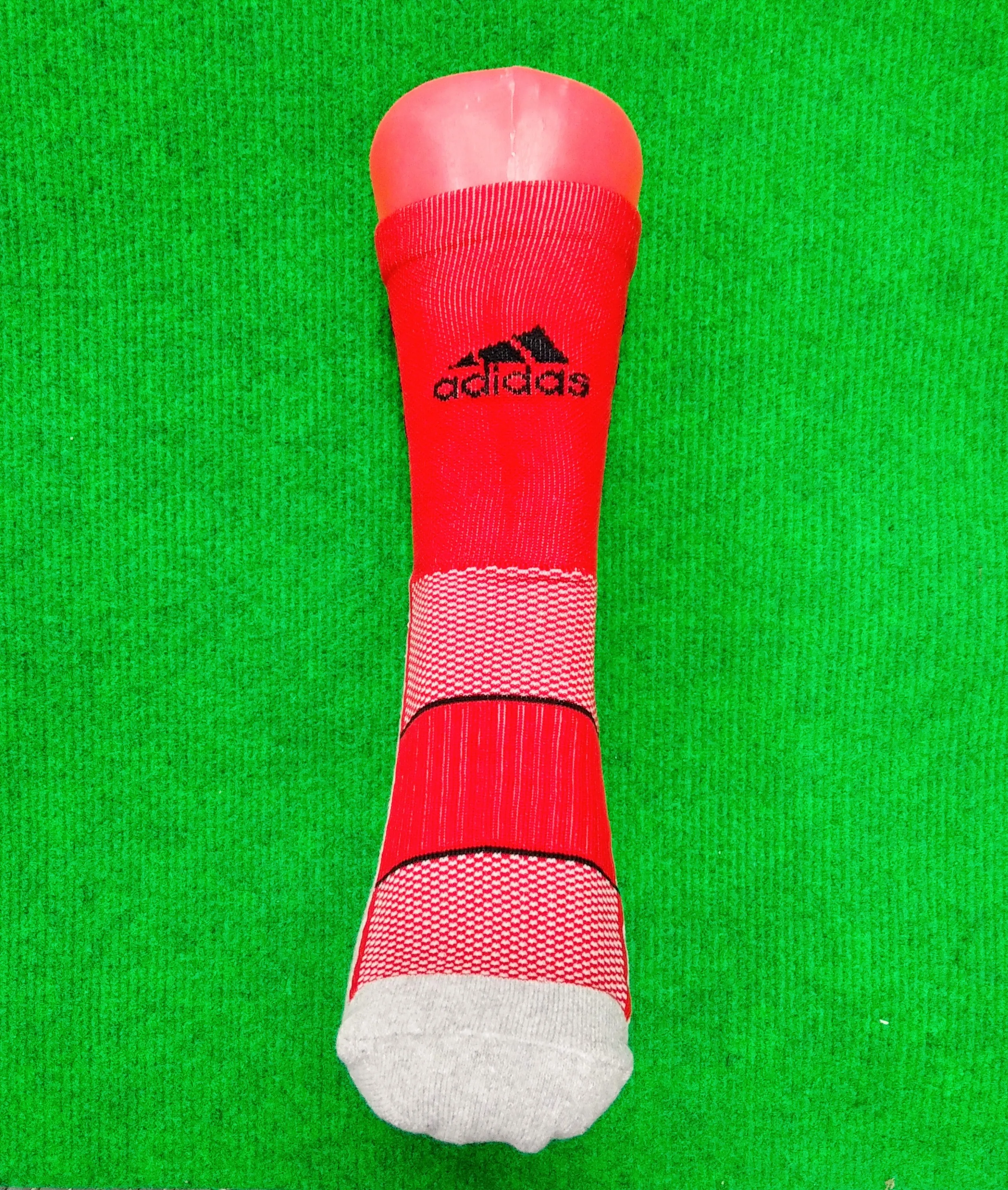 ADIDAS ANTIDESLIZANTES  2