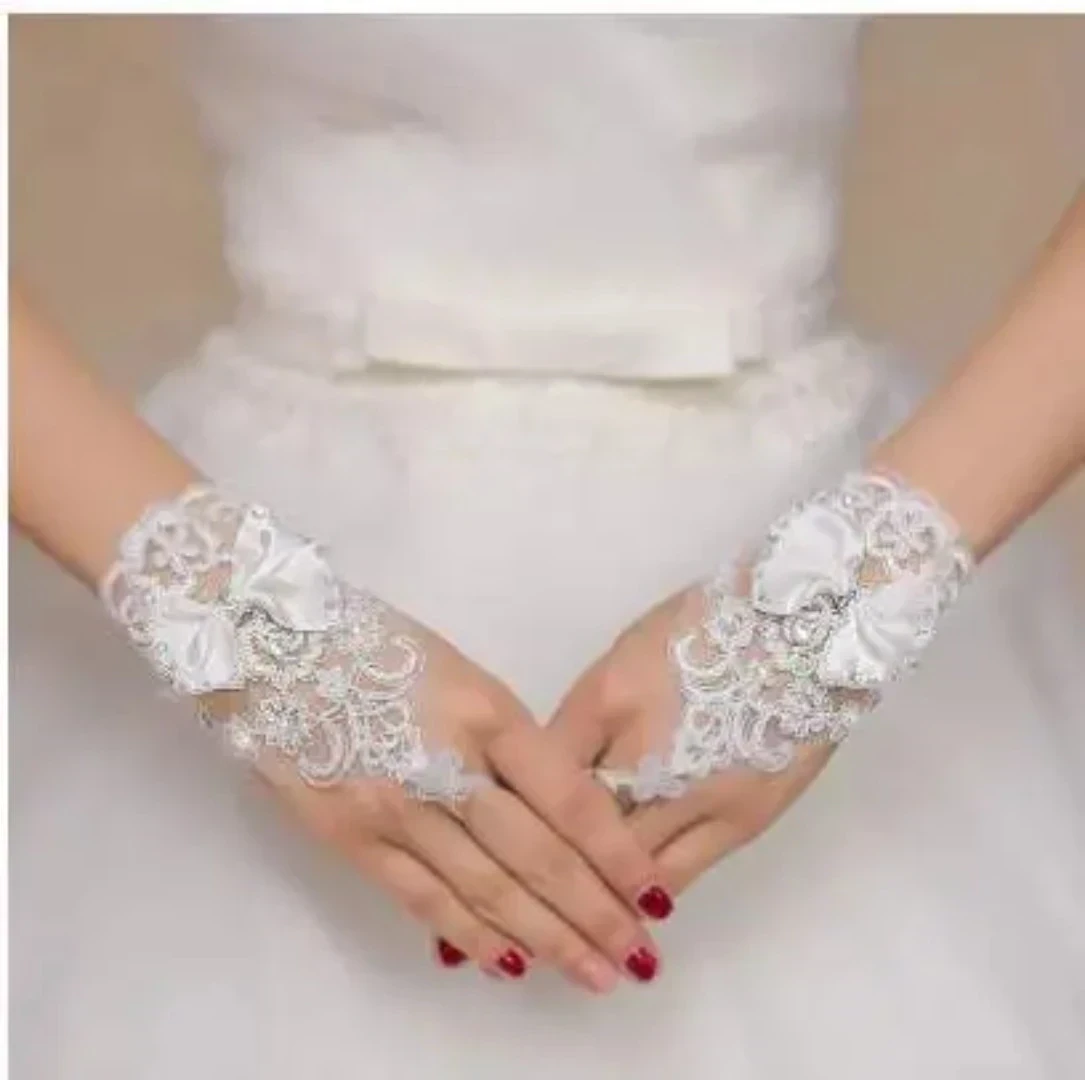 GUANTES DE CEREMONIA  CORTOS