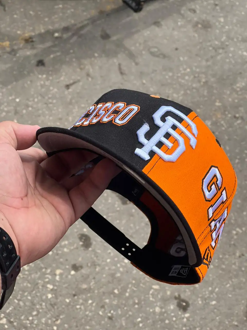 Caps 