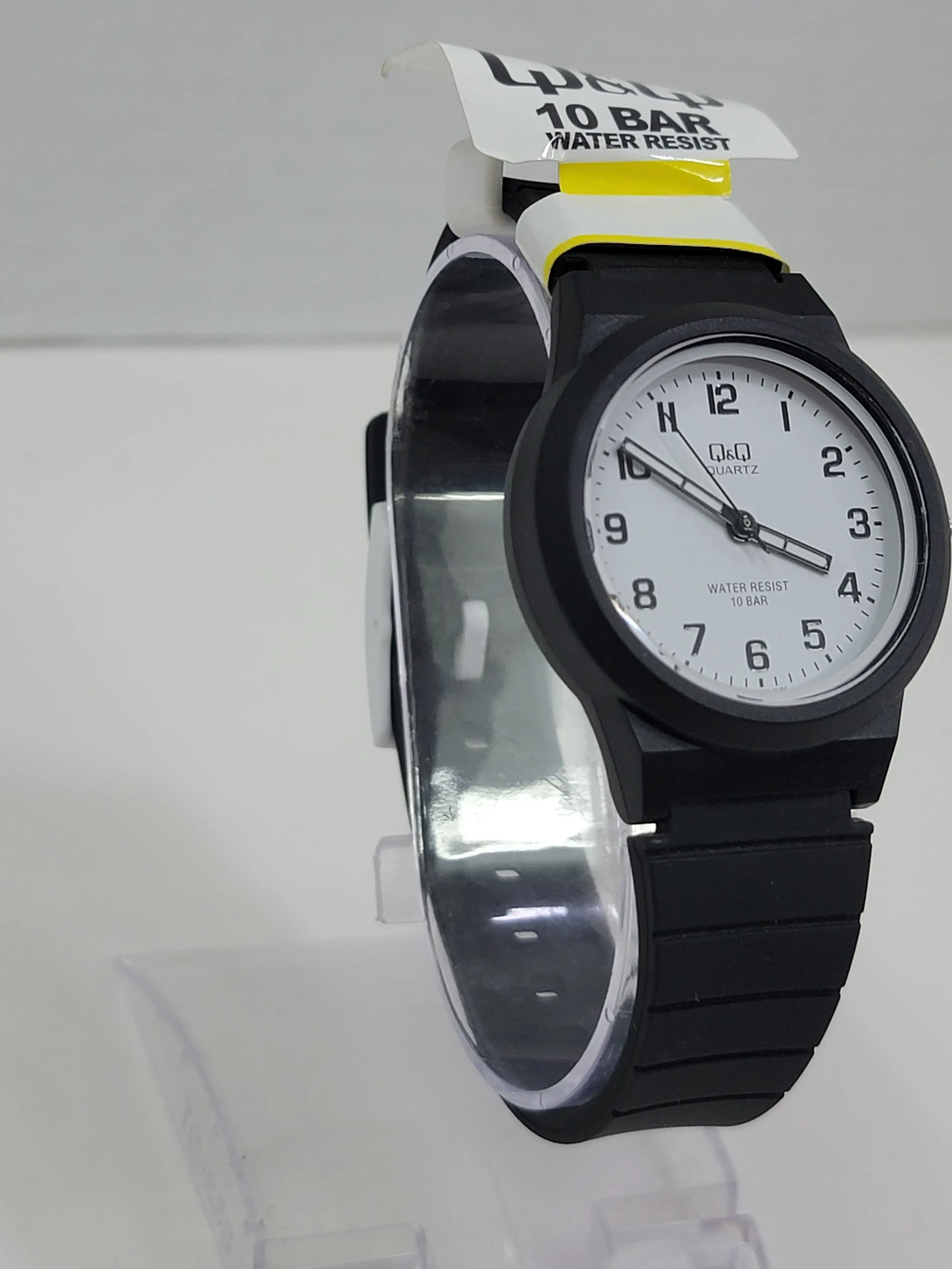 RELOJ Q&Q GOMA 4
