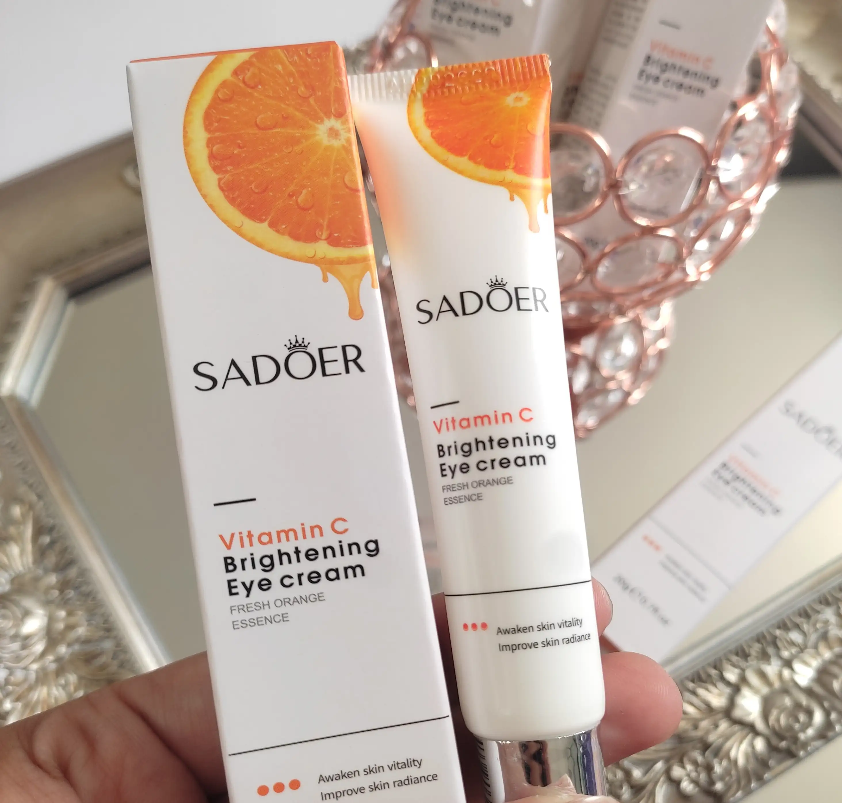 CONTORNO DE OJOS EN CREMA CON VITAMINA C 2
