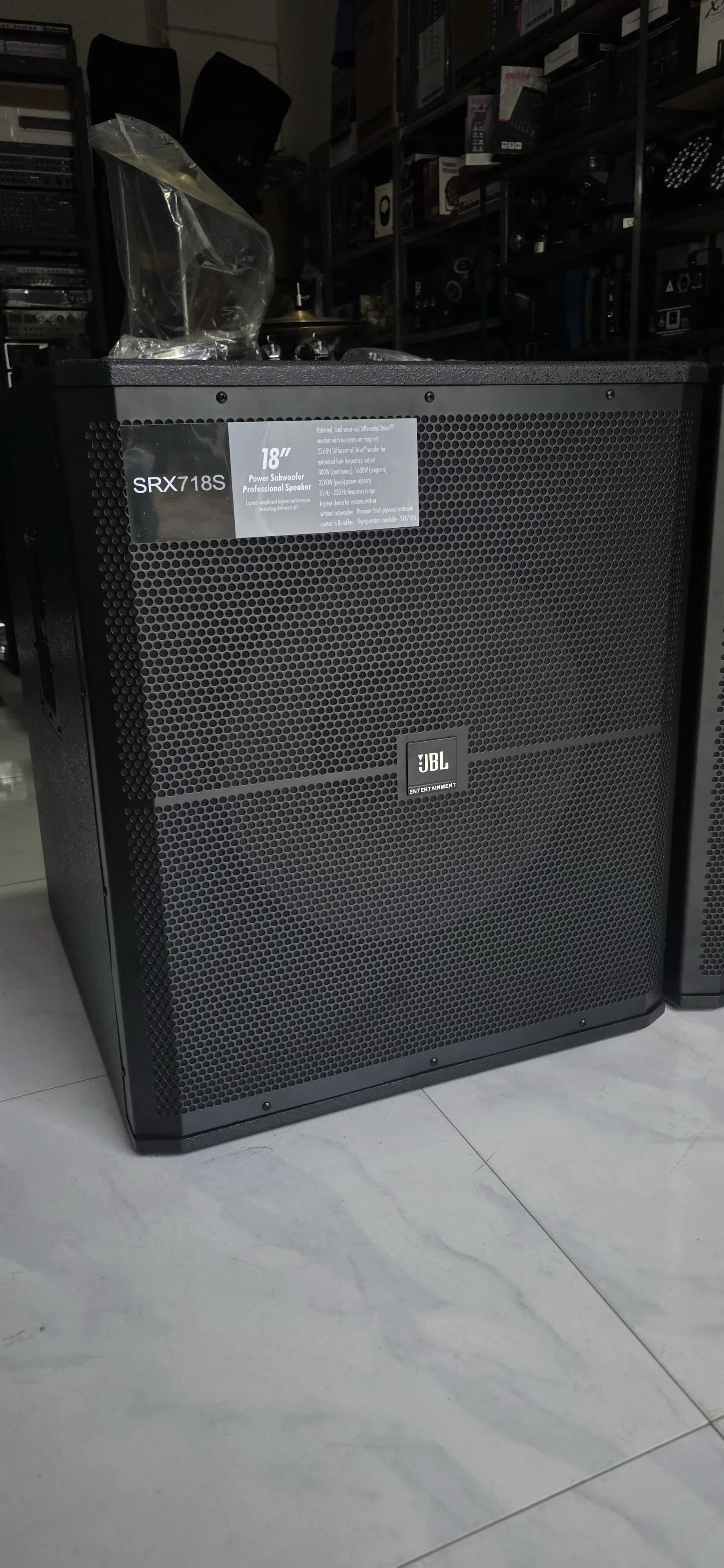 JBL SRX 718 PRO BAJO ACTIVO 18" 2
