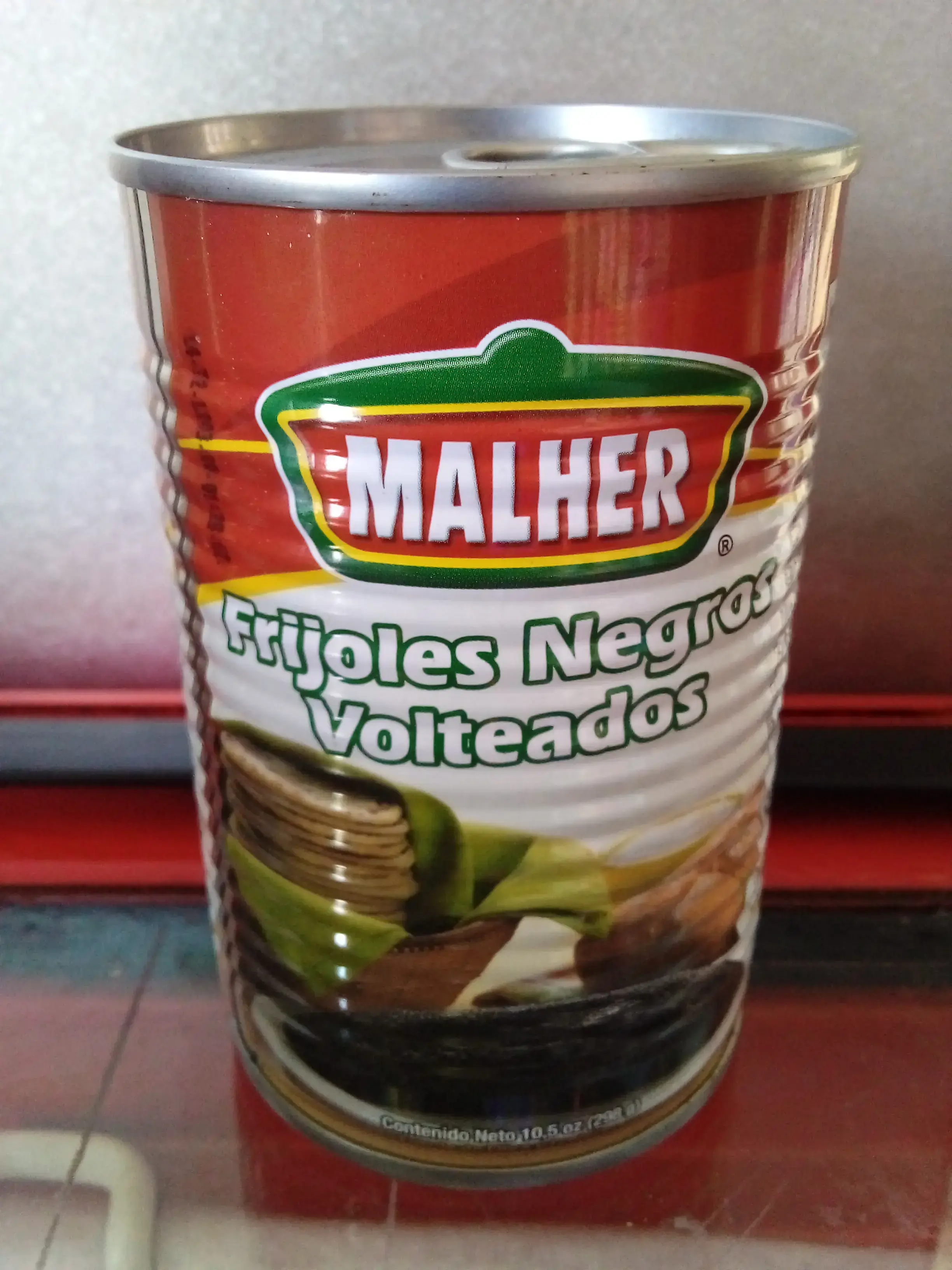 Frijoles negros volteados malher de 10.5 onza