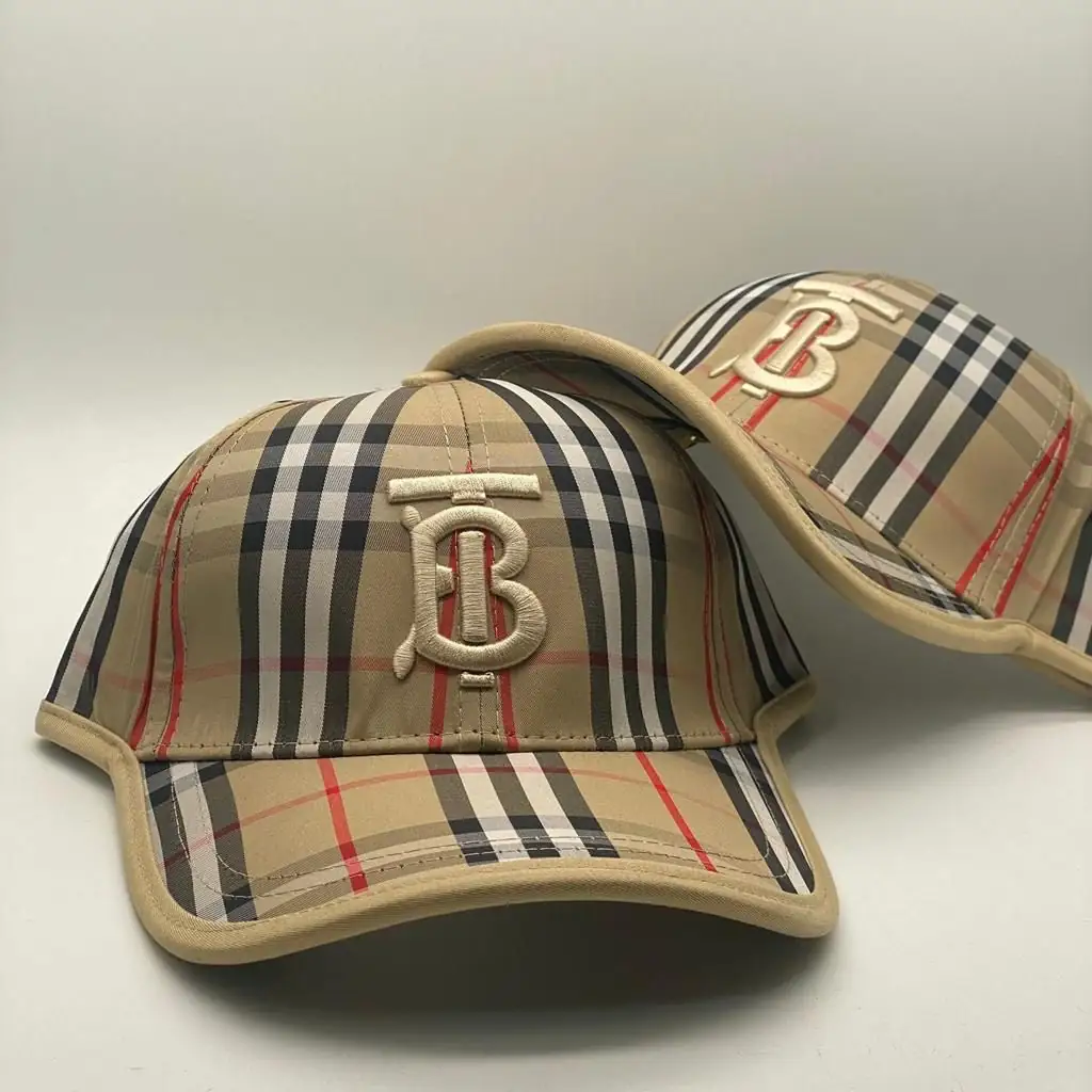 GORRAS BURBERRY 1.1 4