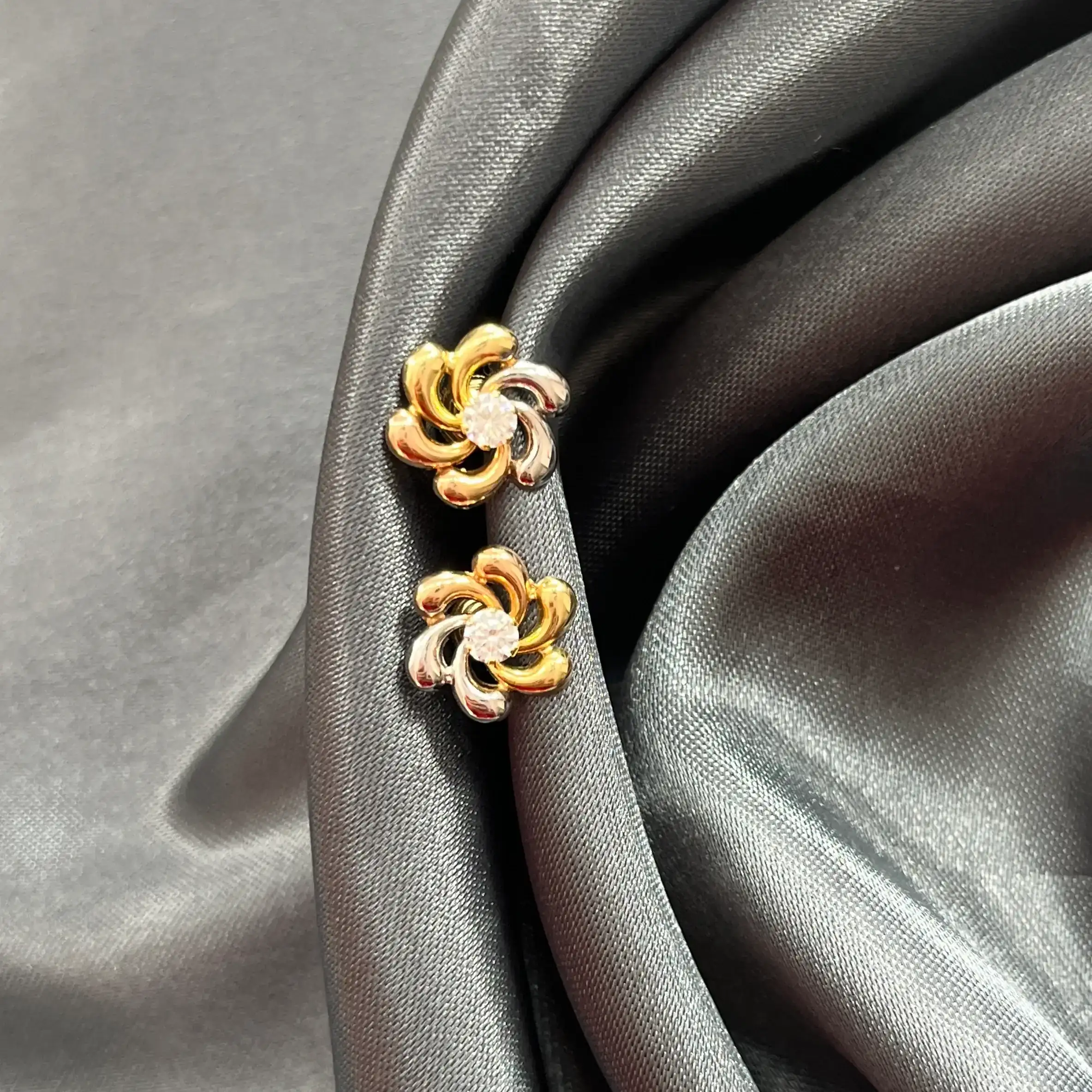 Topo Flor 3 Oros
