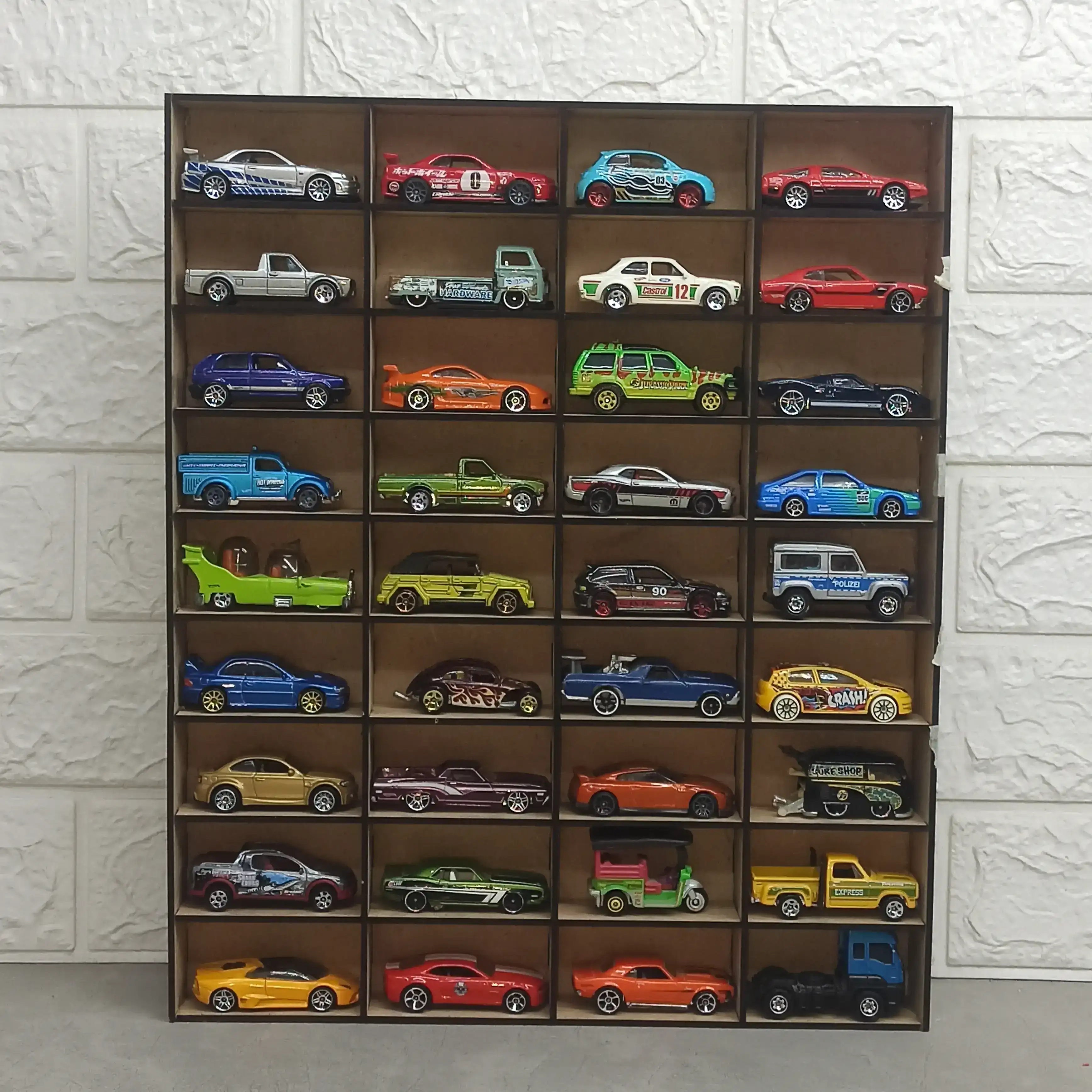 Exhibidor basico para 36 hot Wheels  2