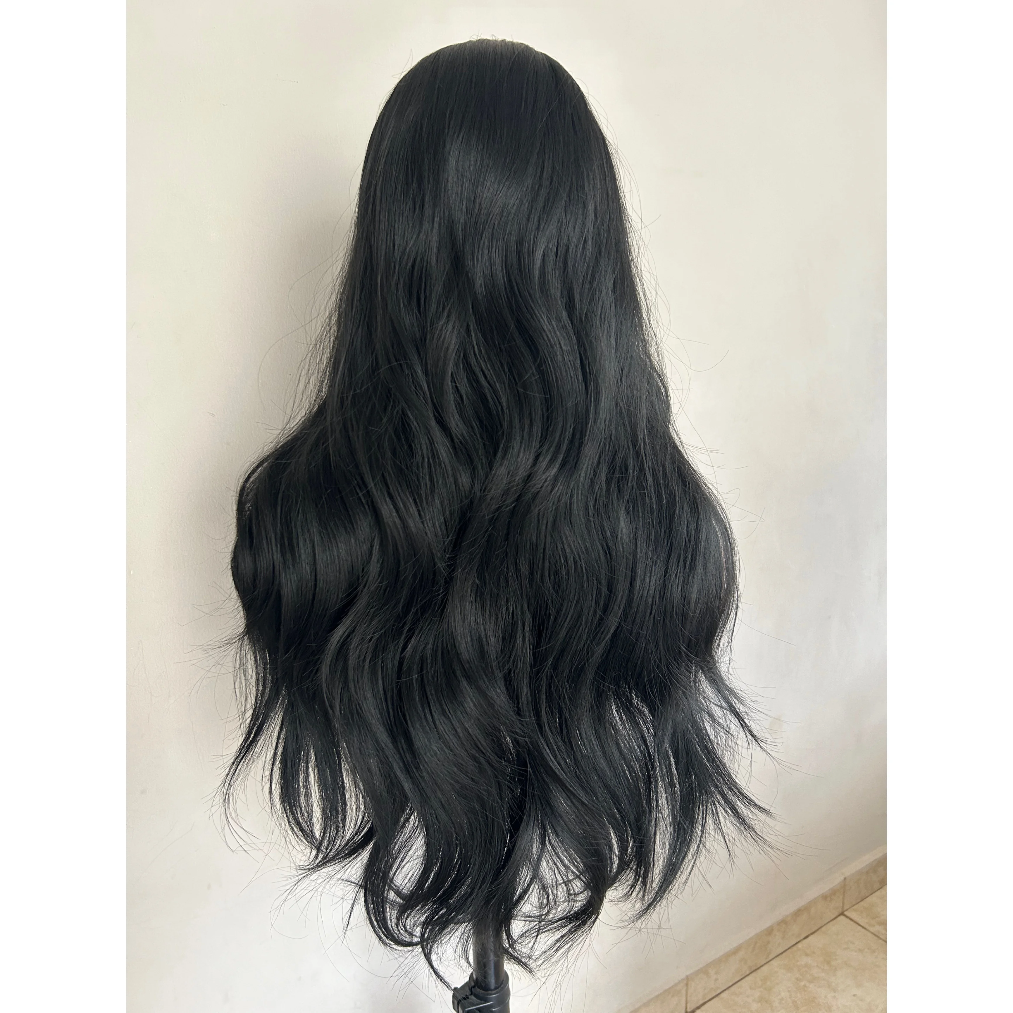 Peluca ondulada 26” negra  3