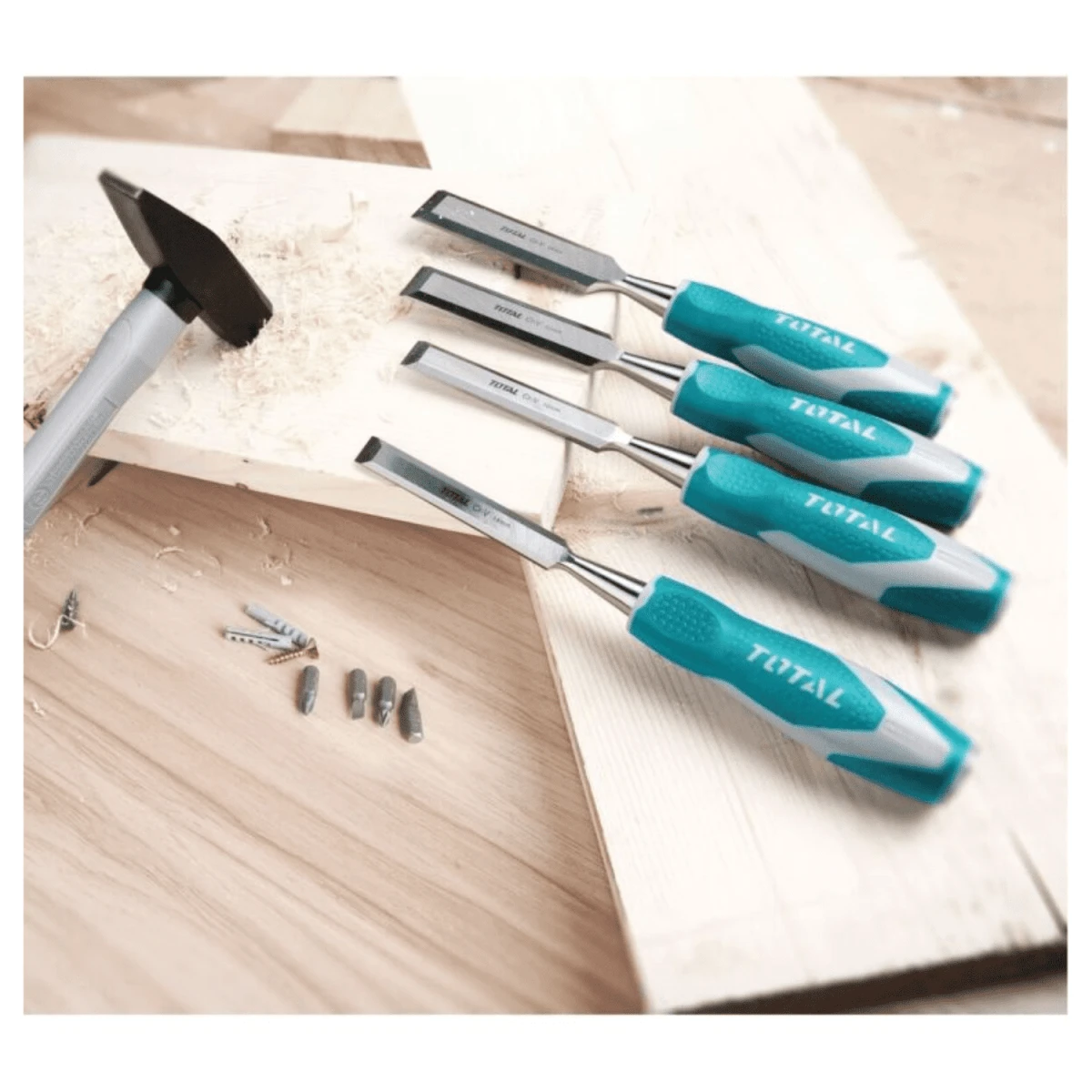 THT41K0401 Juego de 4 formones mango comfort grip total 3
