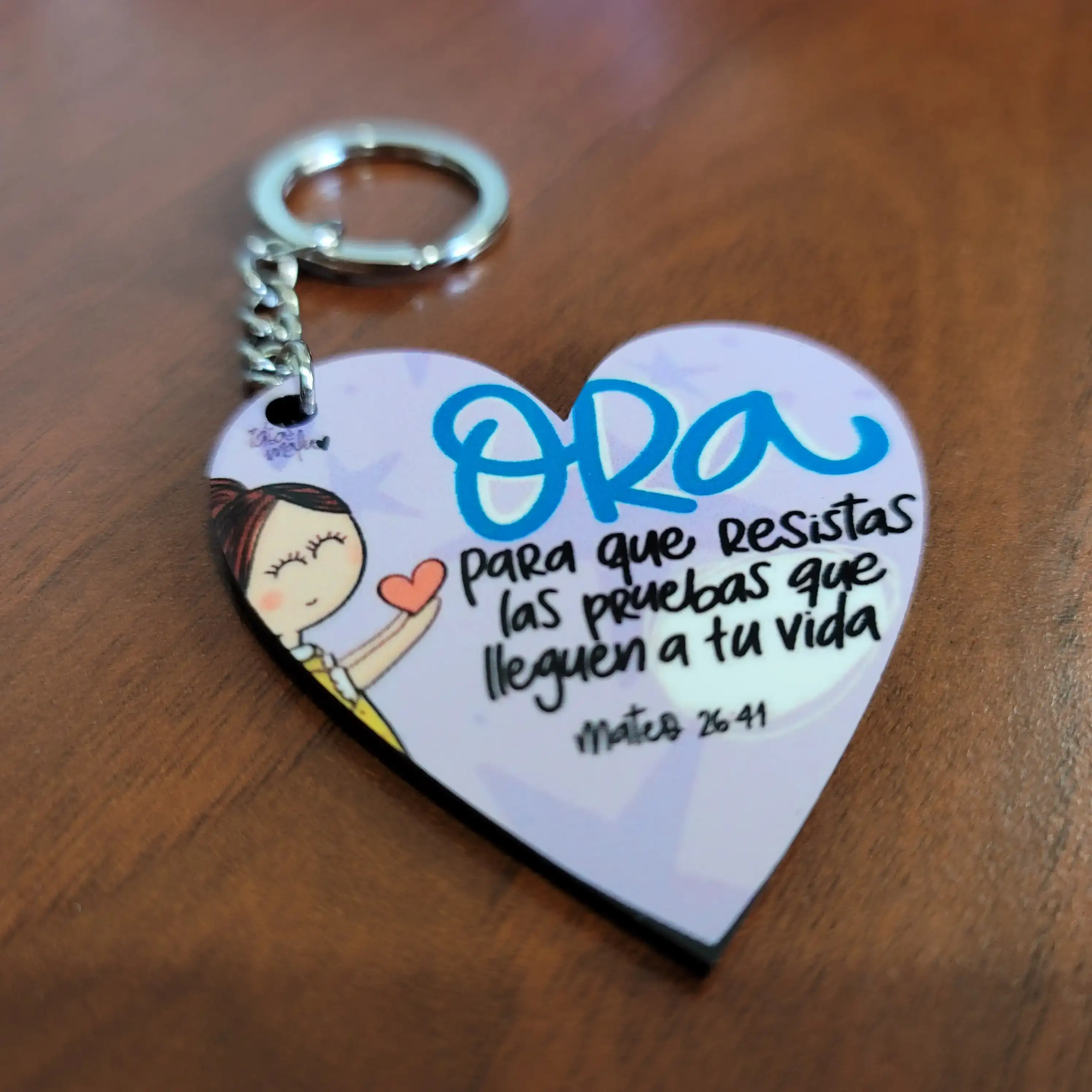 Llavero corazón "Ora"