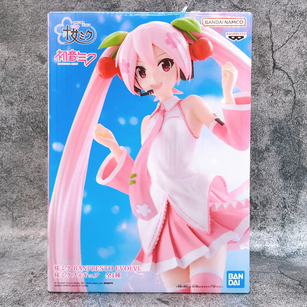 PRE VENTA - Hatsune Miku Sakura Evolve