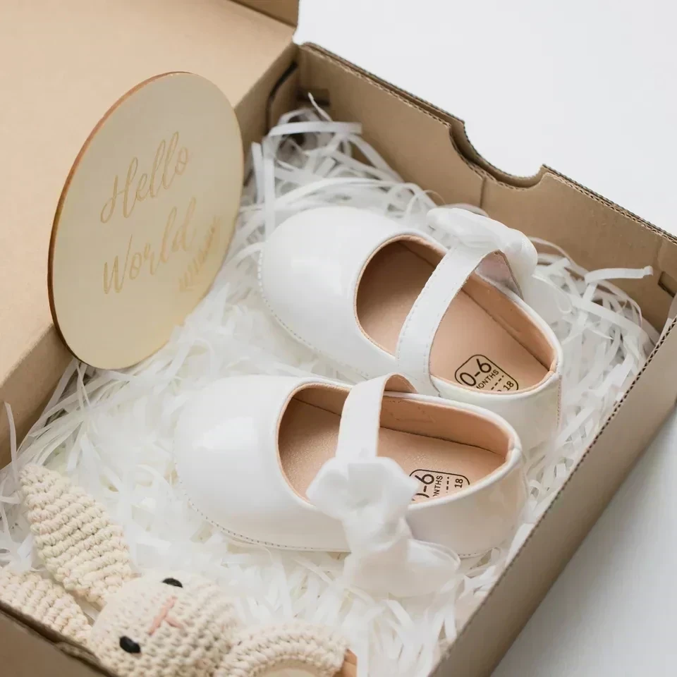 ZAPATITOS BLANCOS LAZOS 