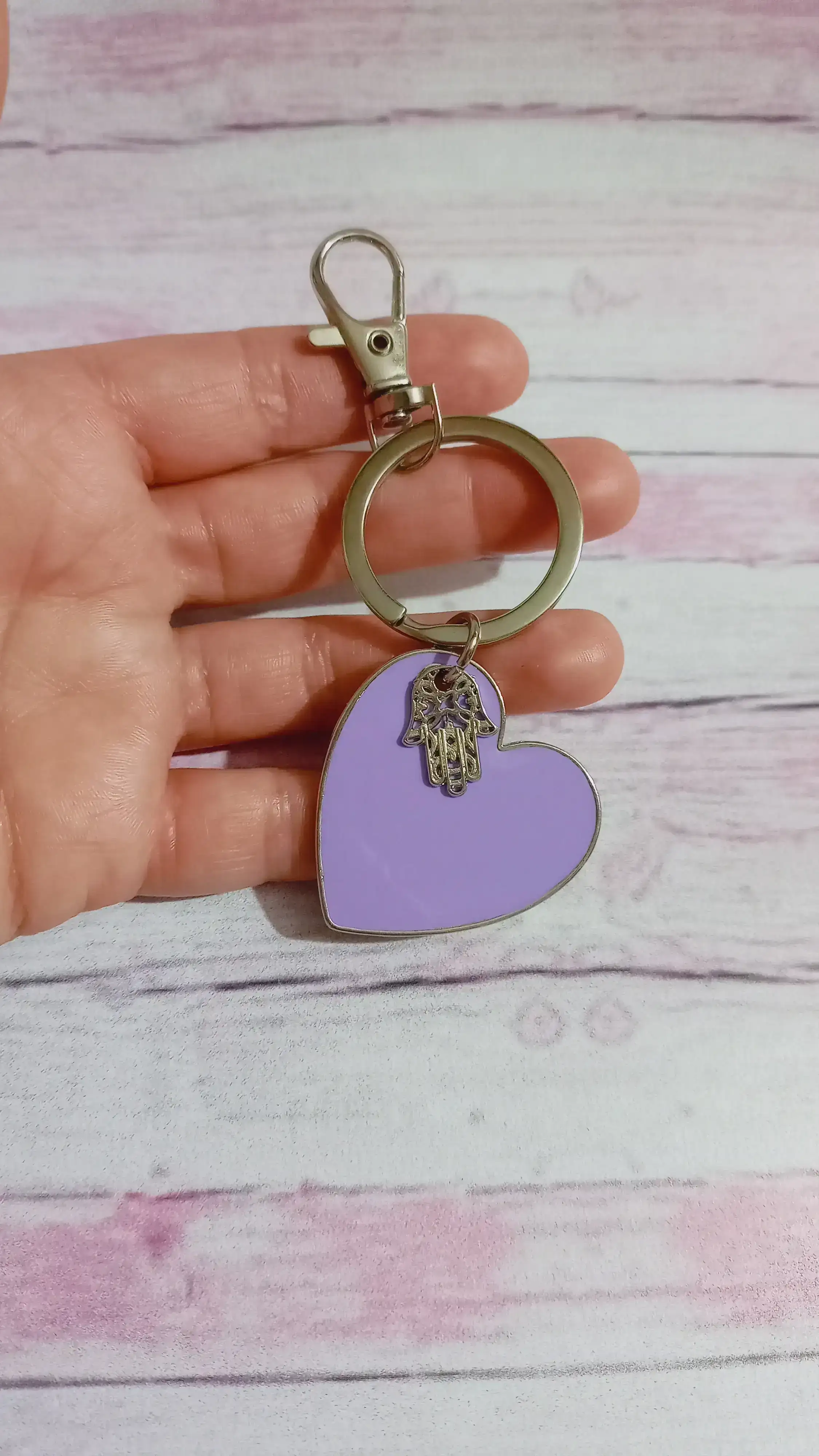 LAVERO CORAZÓN CON MANITO DE FÁTIMA 💜