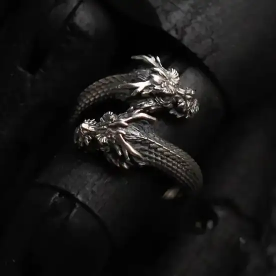 Anillo de Doble Cabeza Dragón