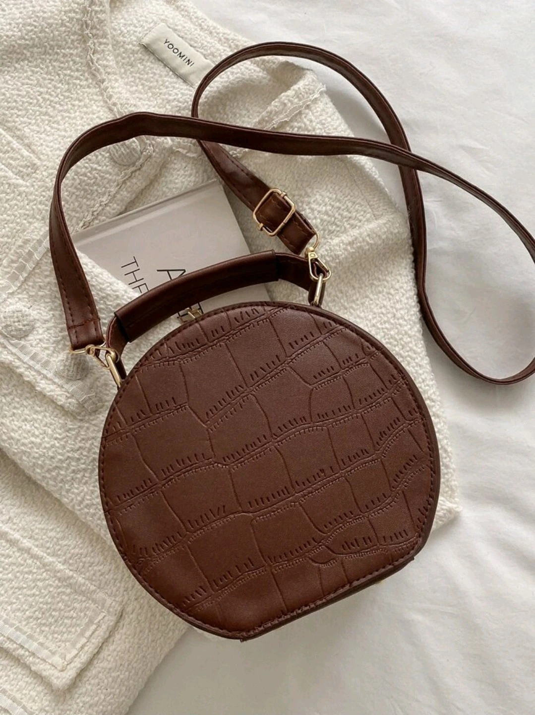 Bolsa elegante tipo cuero 2