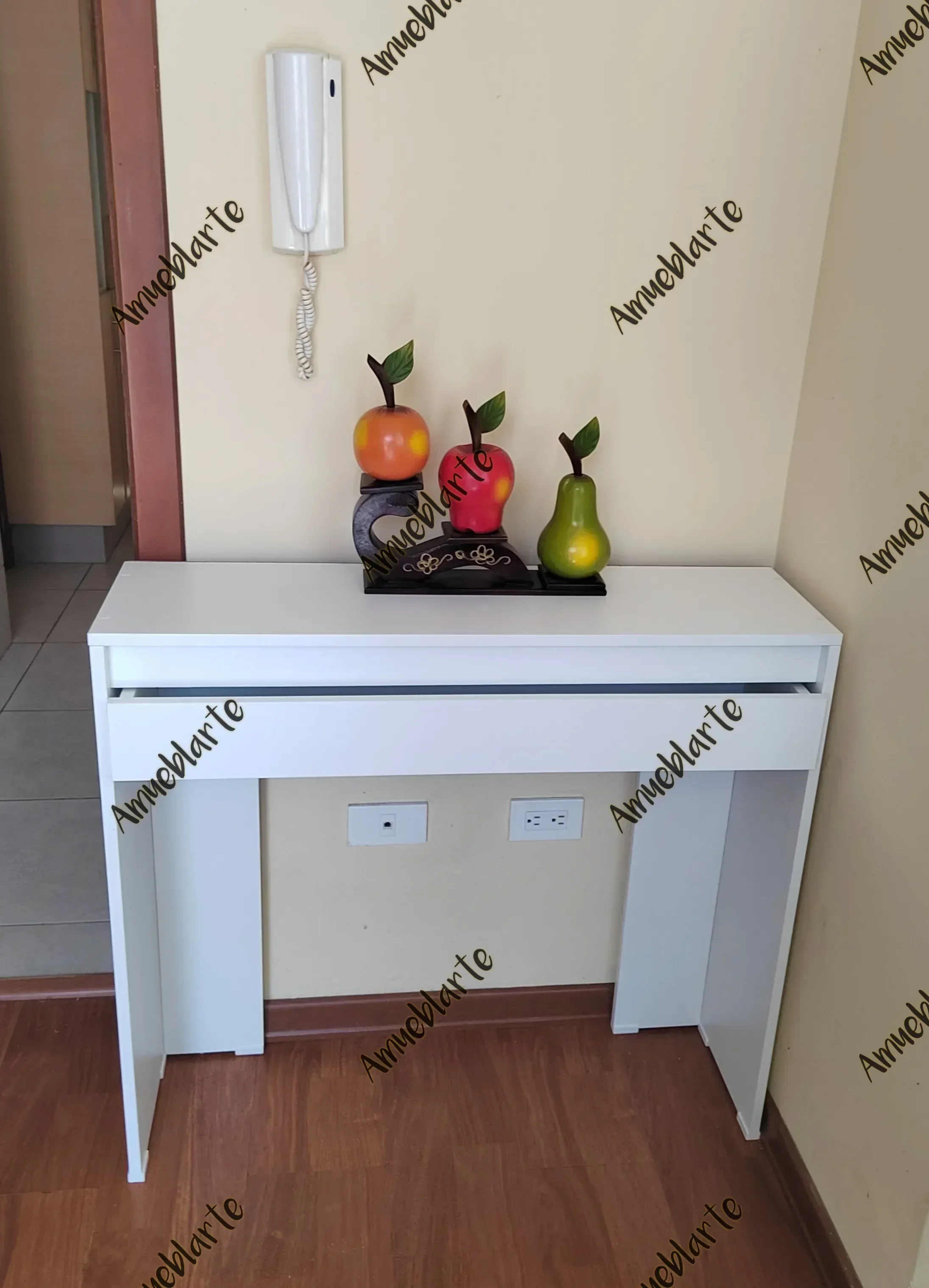 Recibidor blanco con cajón 