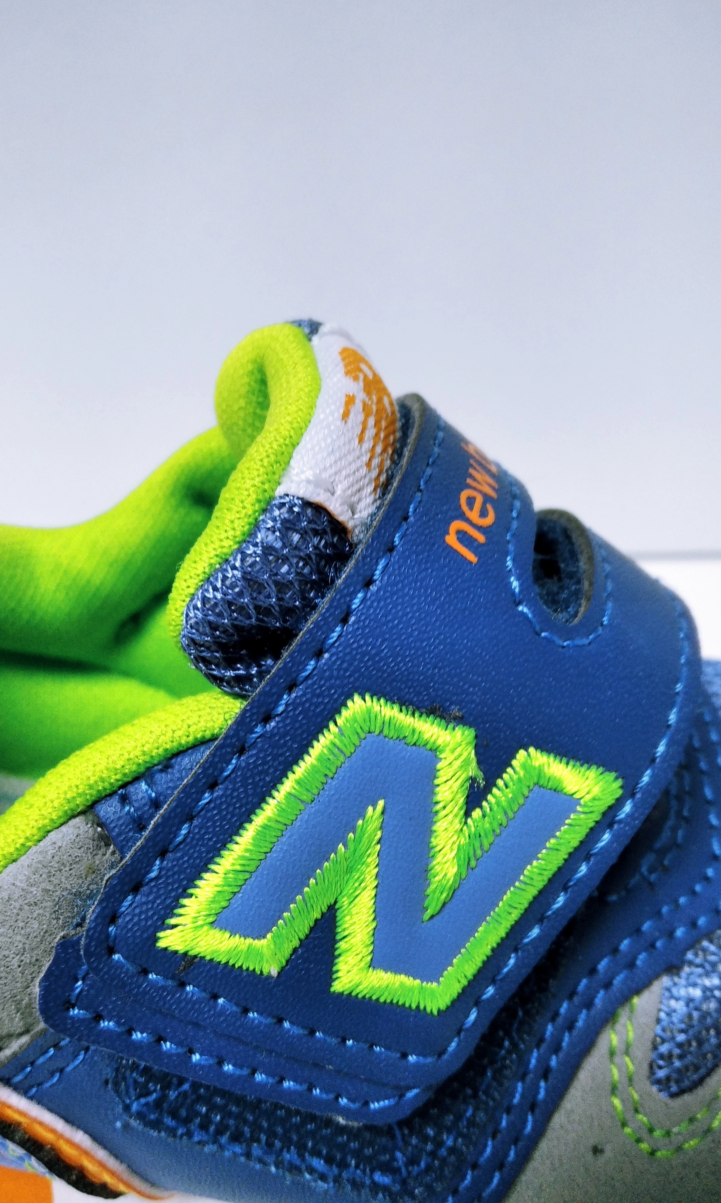 NEW BALANCE NIÑOS 3