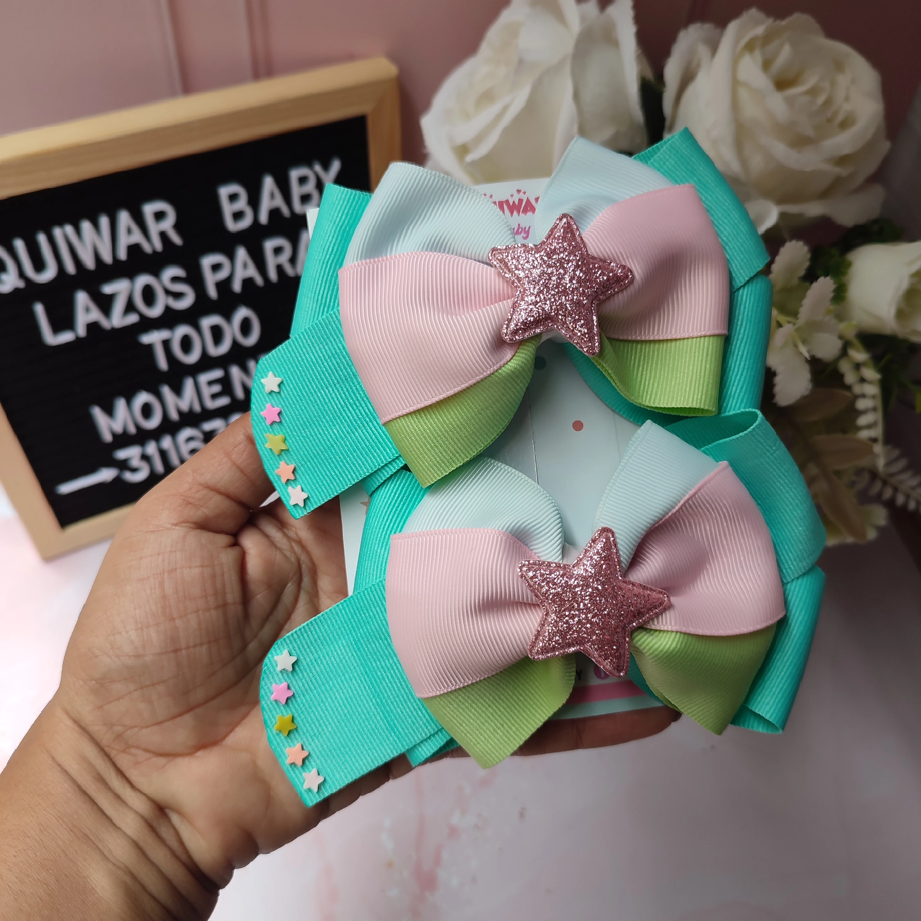 Par Lazos multicolor, aguamarina, azul, rosado y pistacho con aplique de estrella