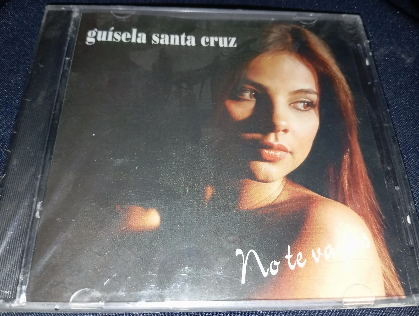 Guisela Santa Cruz - No Te Vayas (DISCOLANDIA)