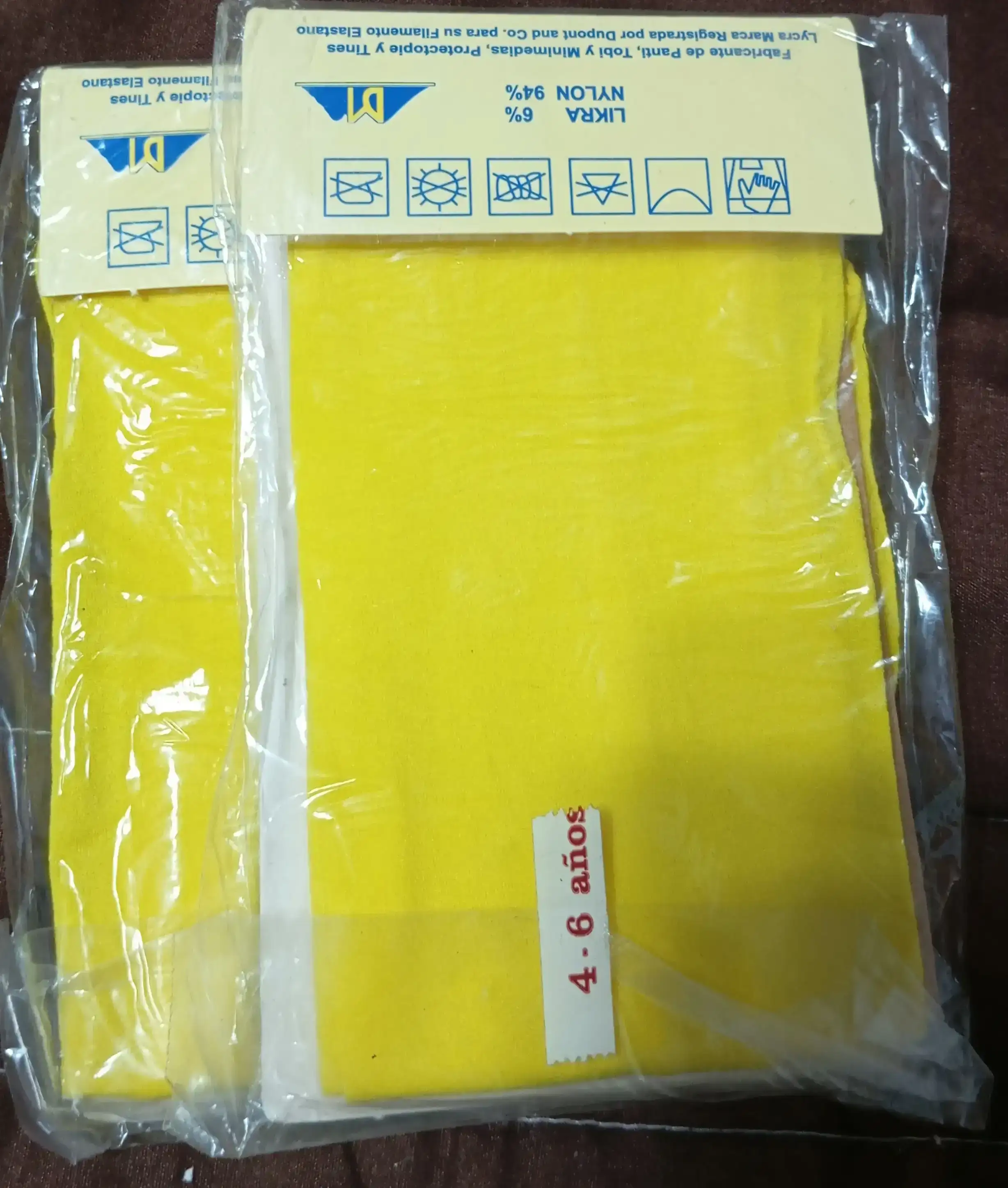 Malla lisa de nylon delgadas 4-6 años amarillo