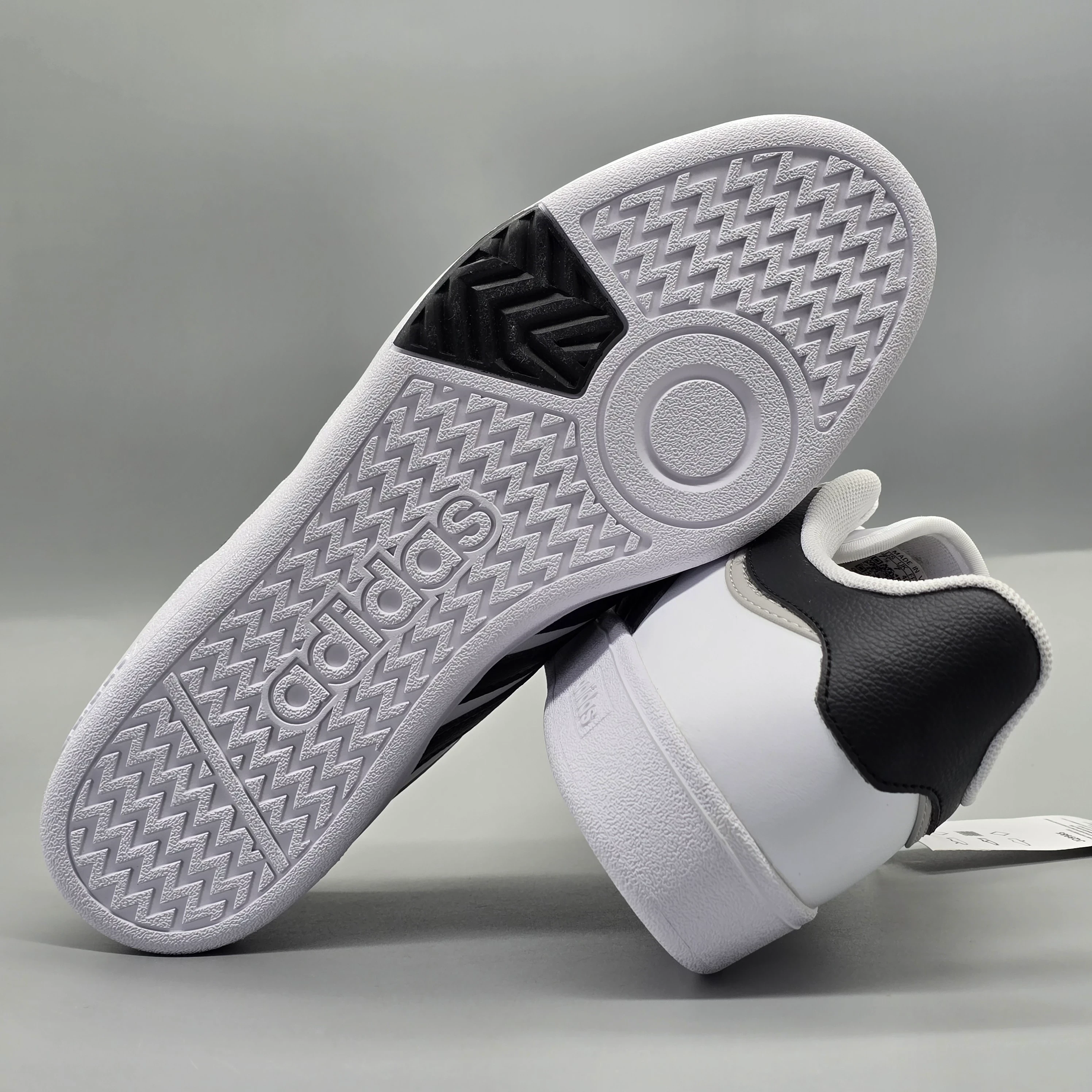 ADIDAS HOOPS 4.0 10