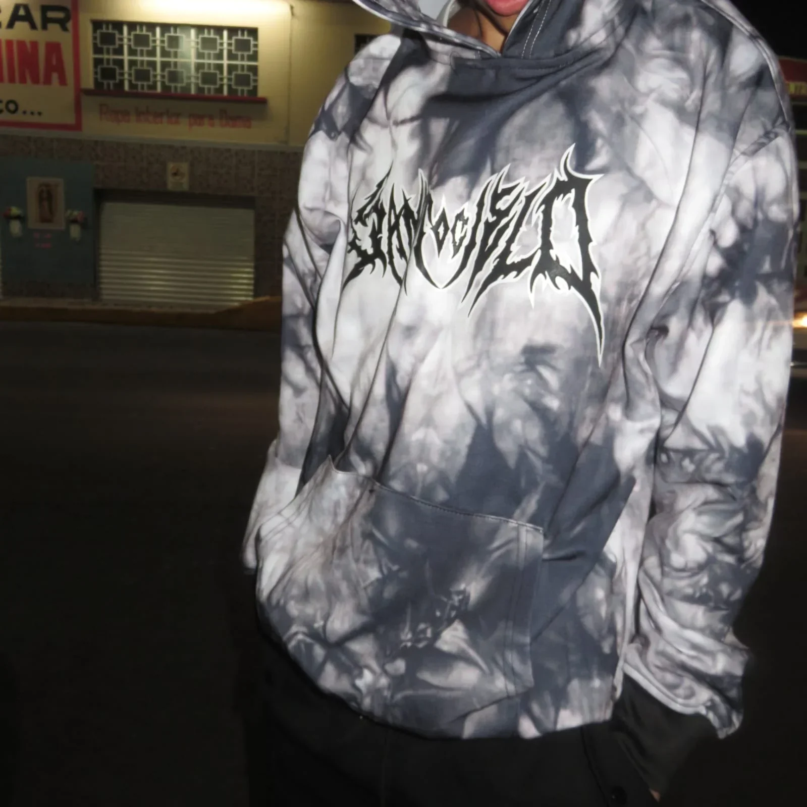 Sudadera de araña con cuernos 5