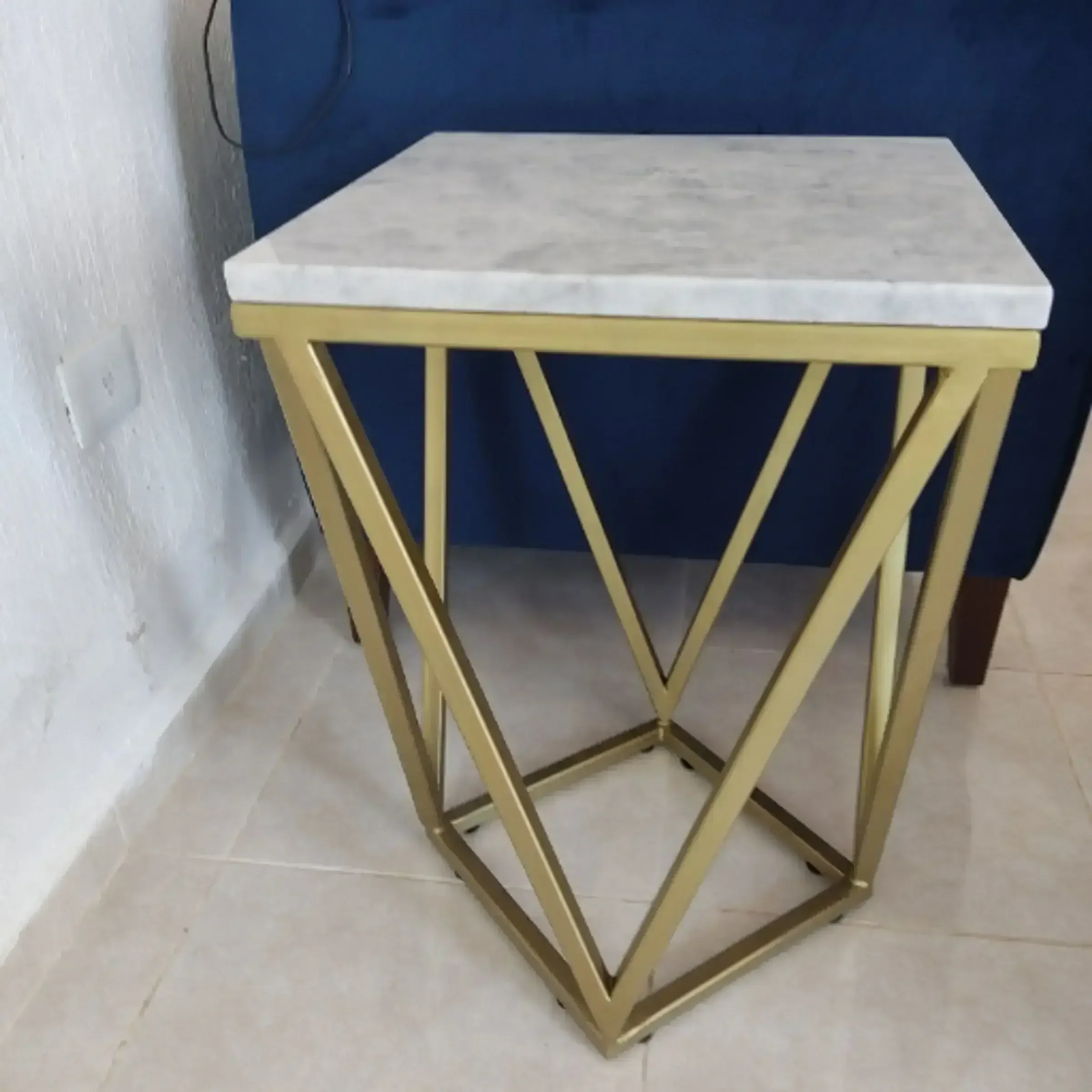 Mesa lateral V 50 