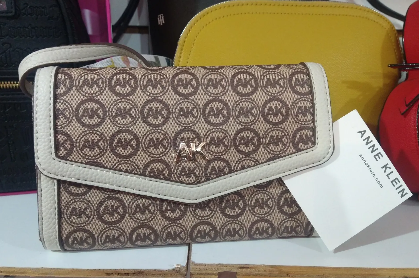 Mariconera anne klein